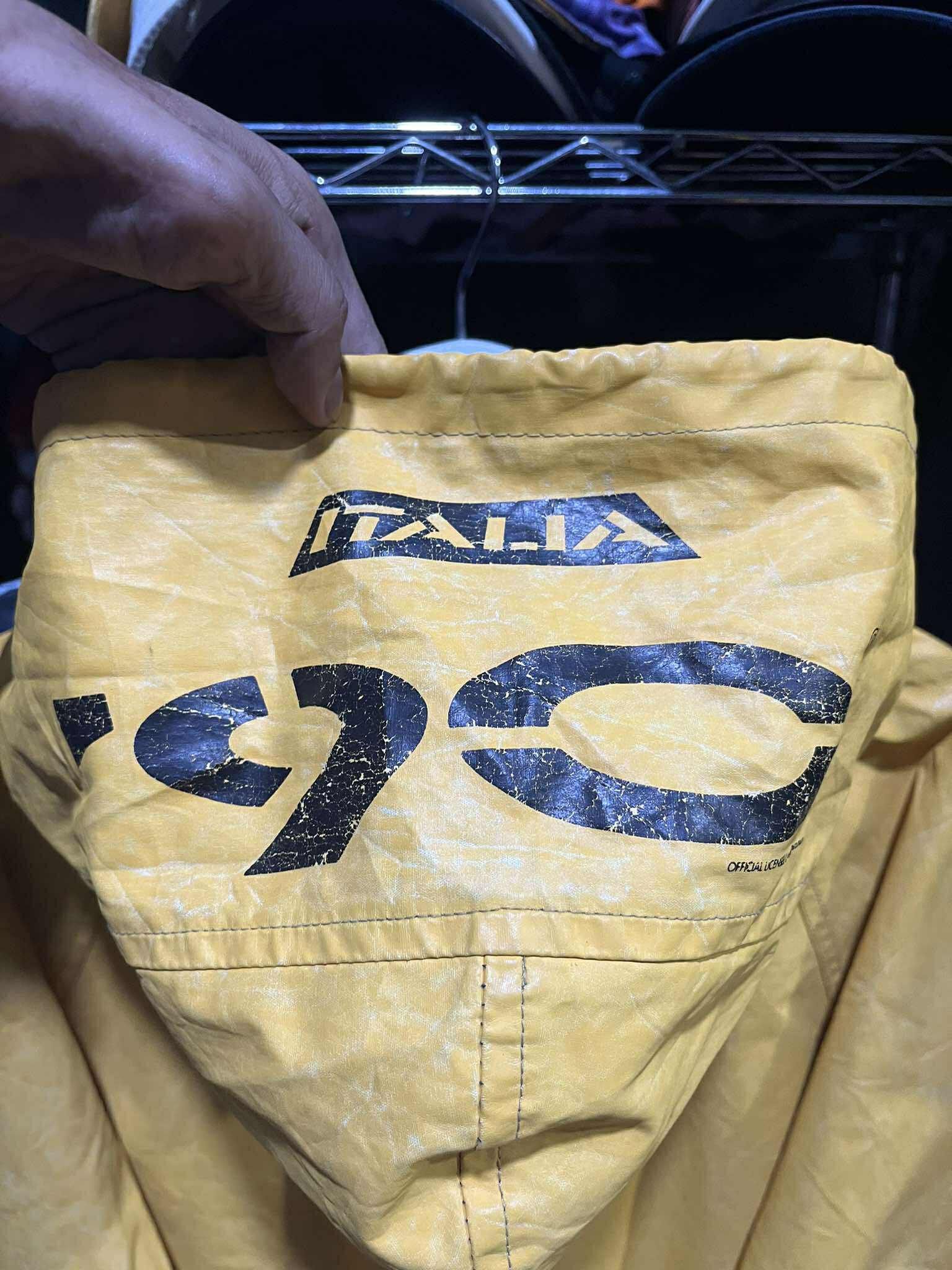 Carrera Carrera World Cup Italia '90 Football Raincoat Size US XL / EU 56 / 4 - 4 Thumbnail