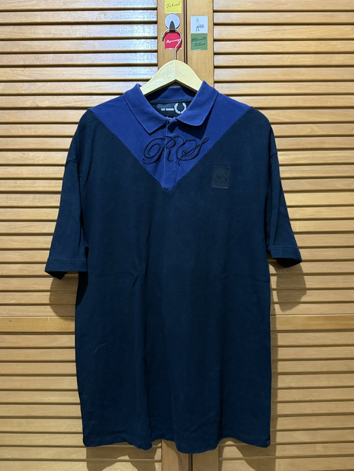 Fred Perry × Raf Simons Fred Perry x Raf Simons Oversized V-Insert Pique Polo Black Size US XXS / EU 40 - 1 Thumbnail