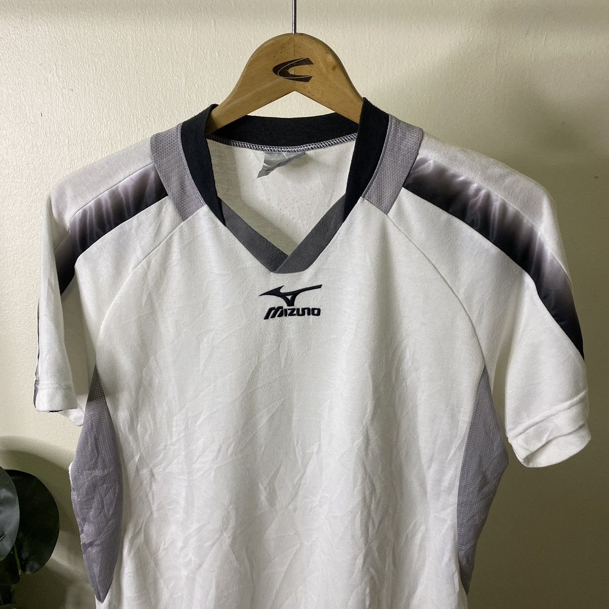 Mizuno Vintage 1990s Mizuno Embroidery Center Logo Tee Size US M / EU 48-50 / 2 - 2 Thumbnail