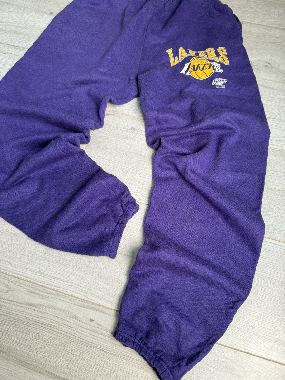NBA × Nutmeg Vintage Track pants NBA Los Angeles Lakers nutmeg jersey 90s Size US 32 / EU 48 - 2 Thumbnail