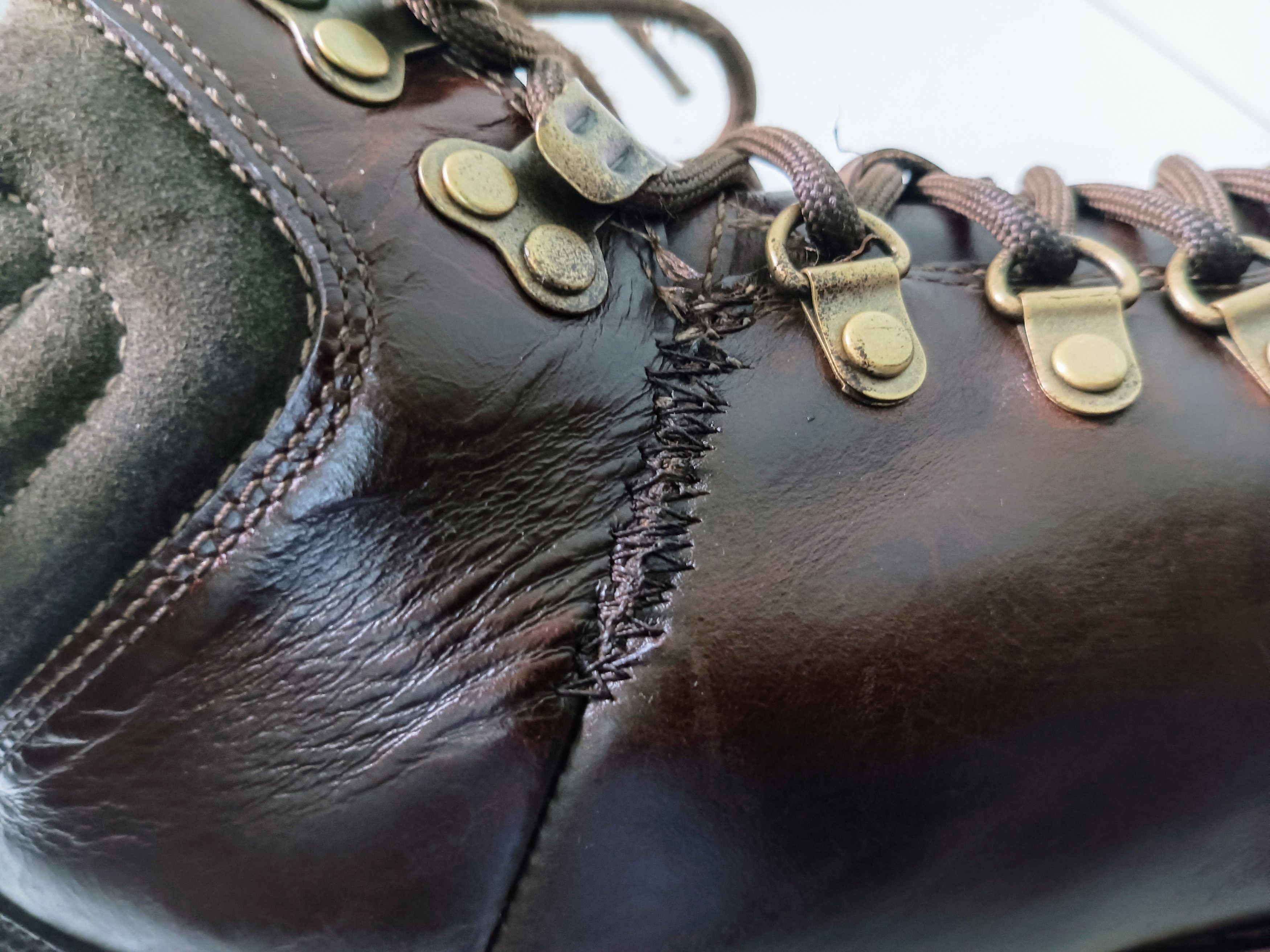 Ugg × Vibram UGG Capulin Mens Leather Waterproof Boots S/N 3238 Size US 10 / EU 43 - 16 Thumbnail