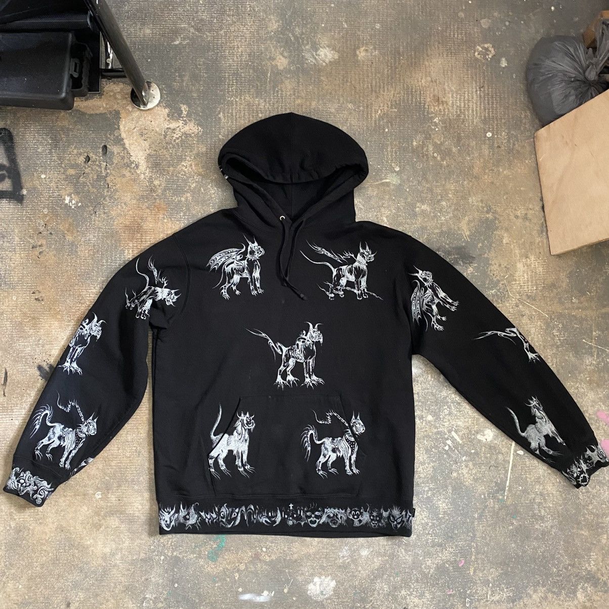 Supreme Supreme Demon Dog Hoodie Size L Size US L / EU 52-54 / 3 - 1 Thumbnail