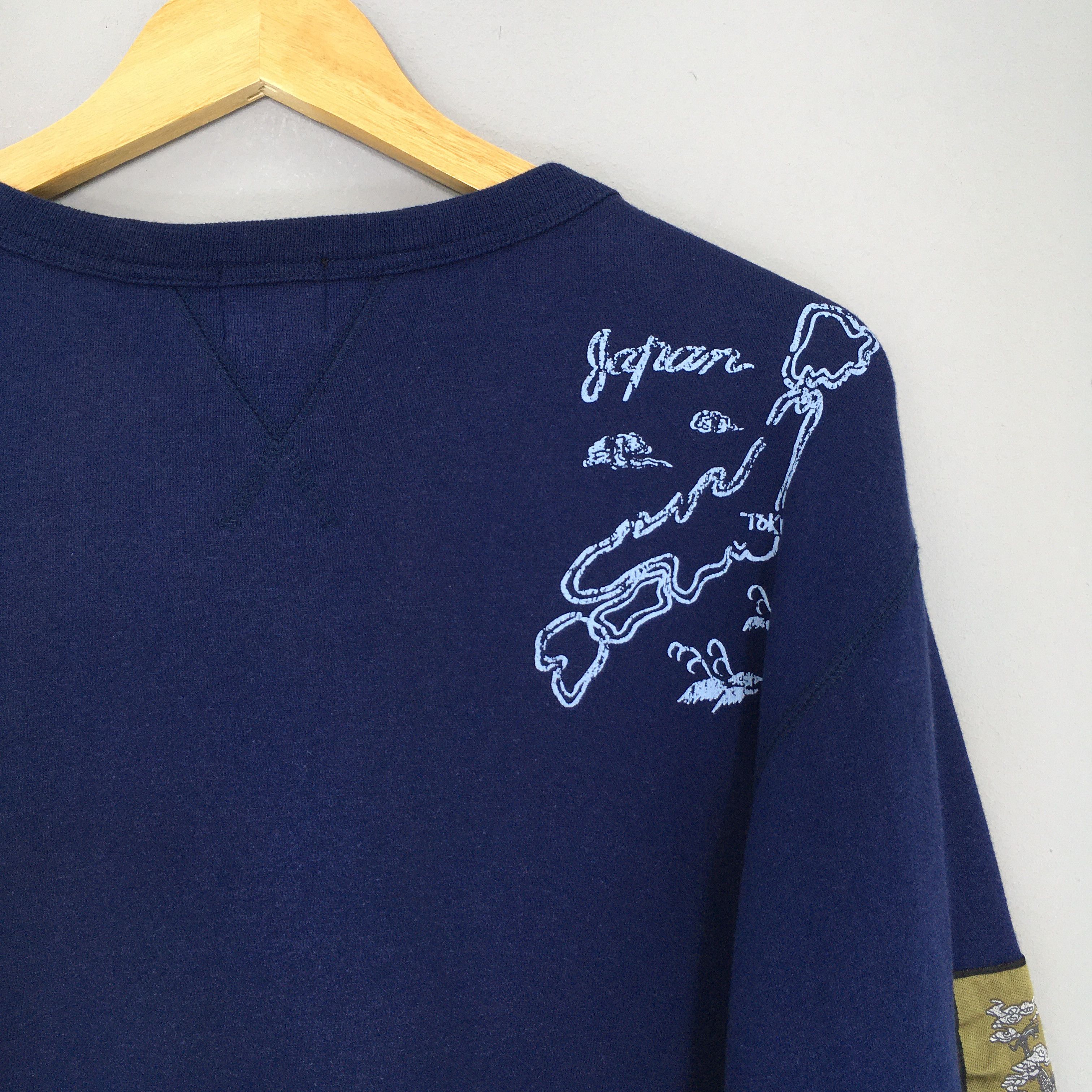 Japanese Brand × Vintage Vintage 90s Sukajan Dragon Japan Blue Sweatshirt Medium Size US M / EU 48-50 / 2 - 9 Thumbnail
