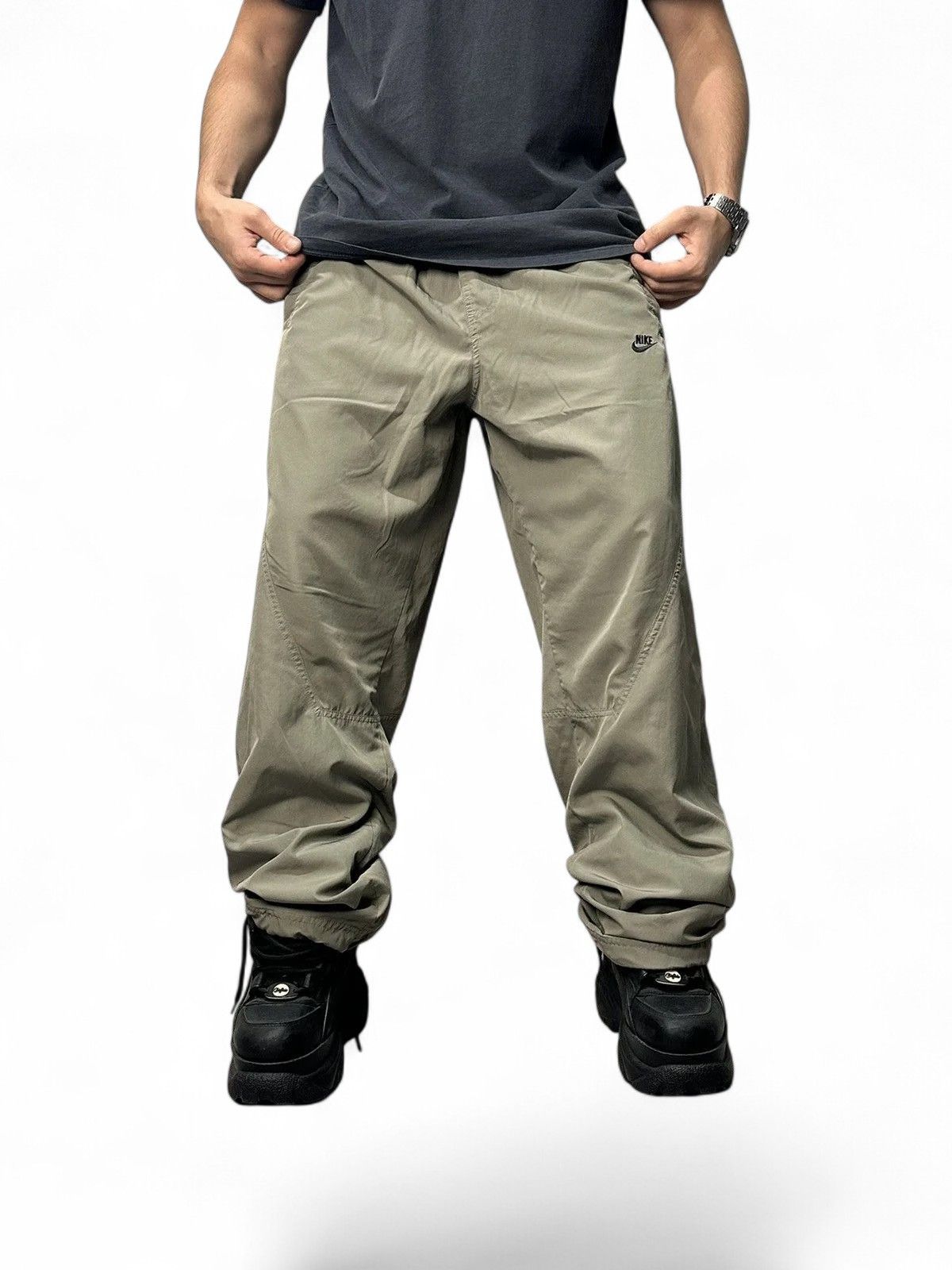 Nike ACG Nike Vintage Green Baggy Track Pants Y2K Streetwear Style Size US 34 / EU 50 - 1 Thumbnail