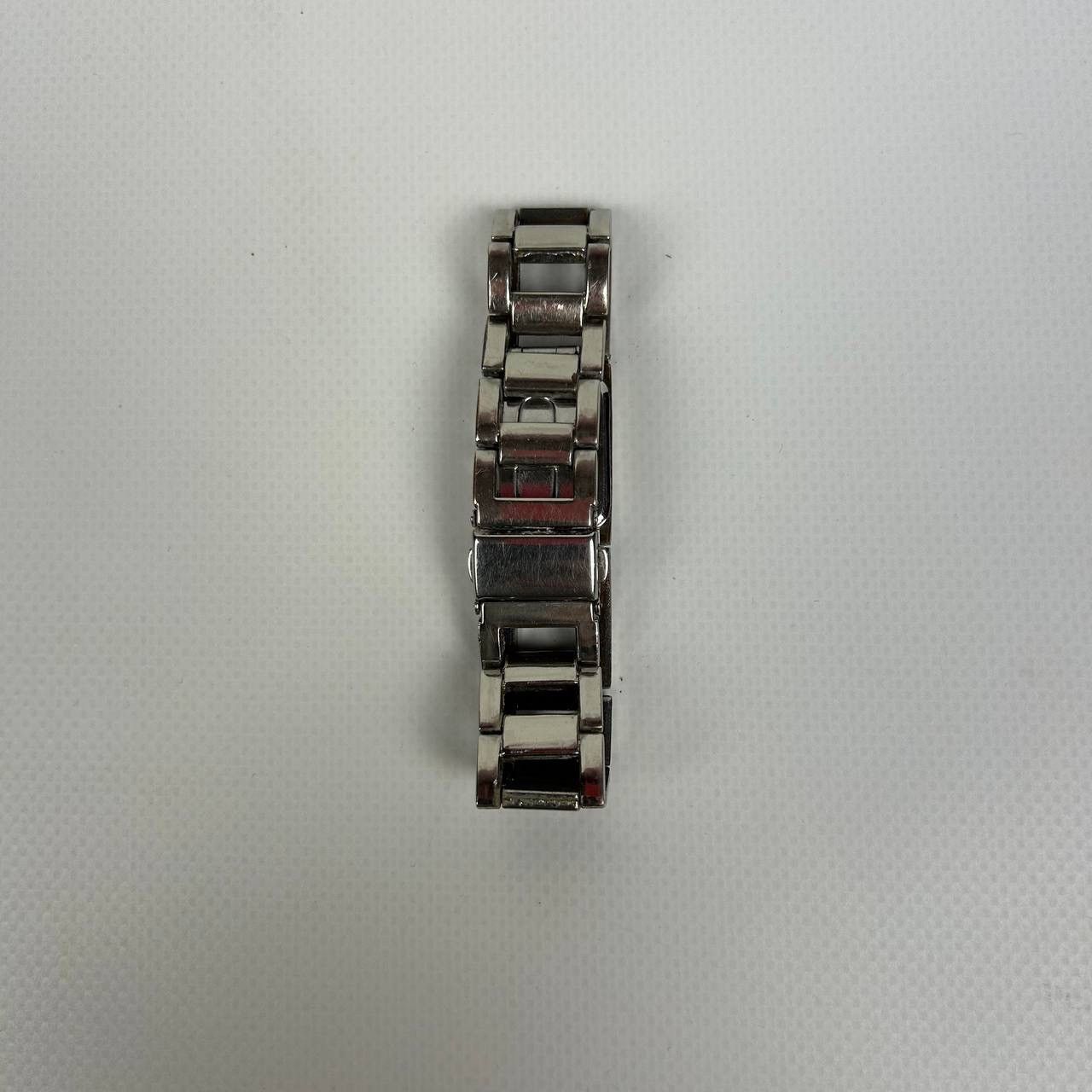 Gucci Gucci 048L Women's Watch With Silver Bracelet Size ONE SIZE - 4 Thumbnail