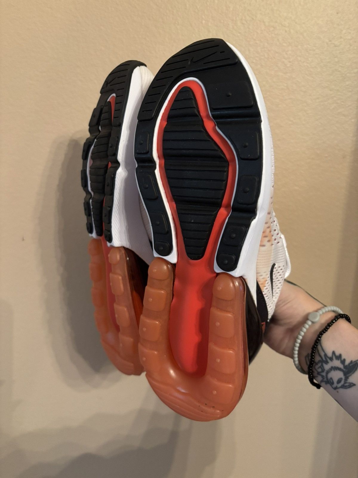 Nike Nike Wmns Air Max 270 'White Mantra Orange' Size US 5.5 / IT 35.5 - 5 Thumbnail
