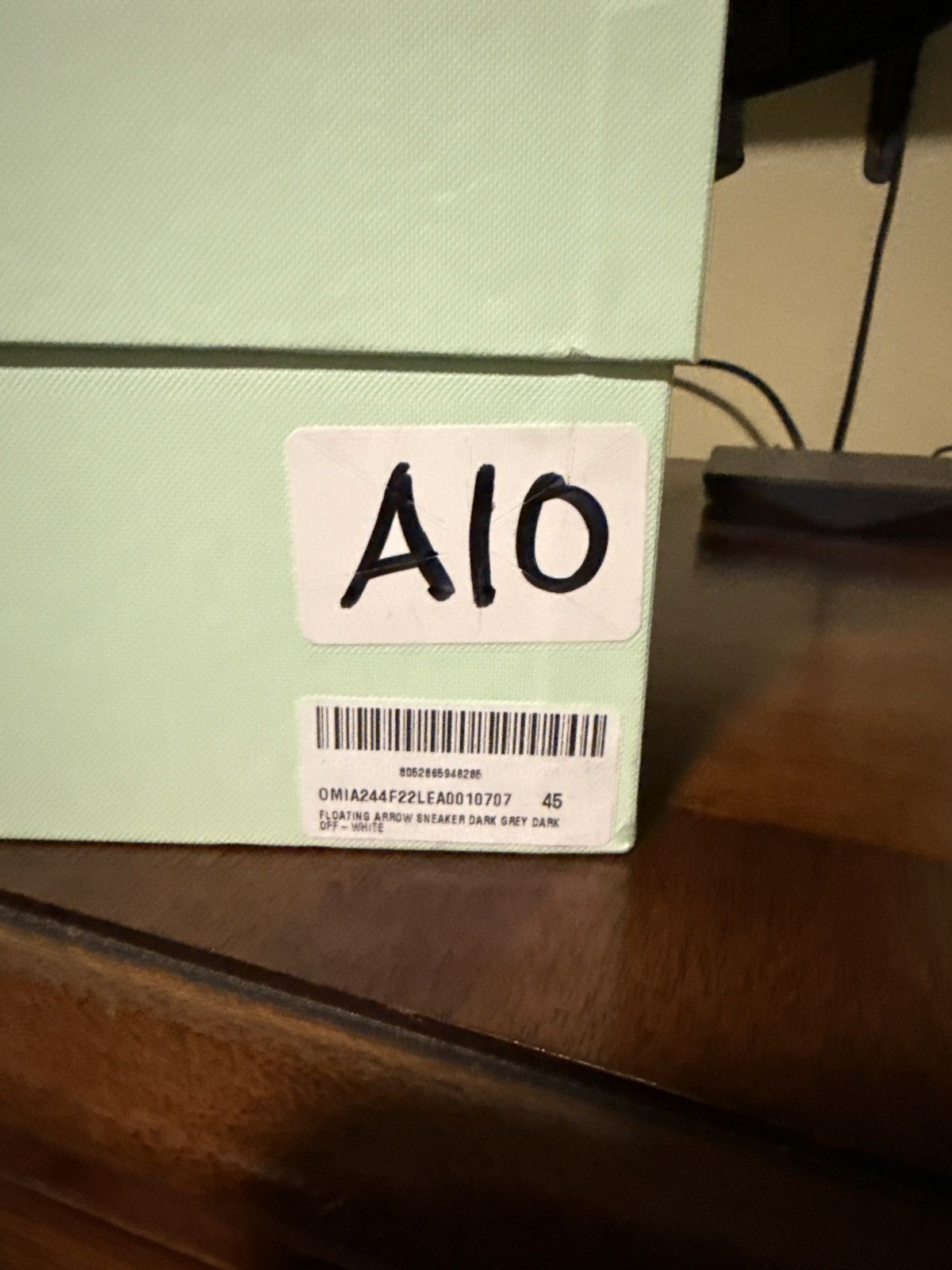 Off-White Floating arrow sneaker Size US 12 / EU 45 - 1 Thumbnail