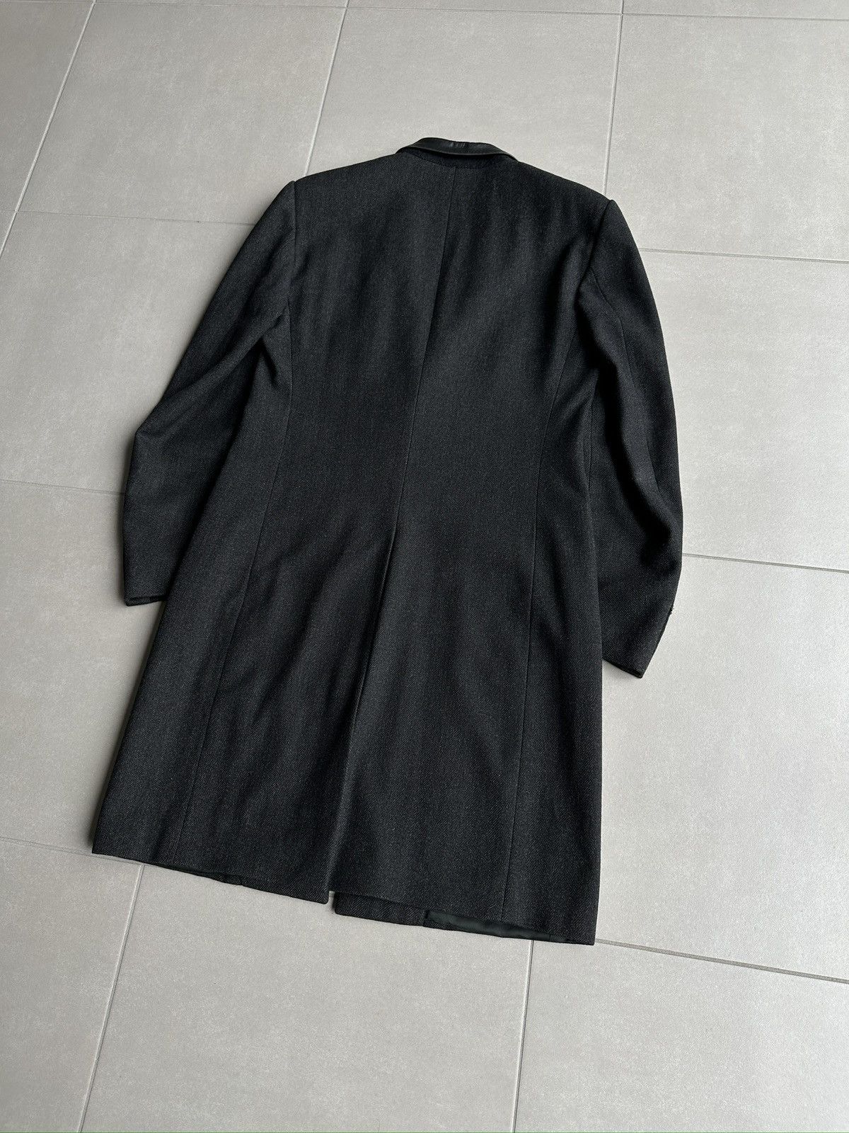 Dior × Hedi Slimane Dior Homme AW01 “Solitaire” lambskin collar wool long coat Size US M / EU 48-50 / 2 - 11 Thumbnail