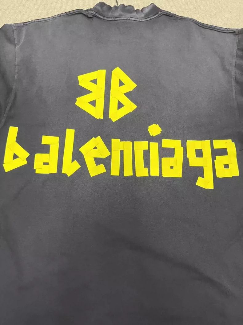Balenciaga Balenciaga SS24 Taped Letter Logo Printed Jersey Crew Neck Size US XS / EU 42 / 0 - 4 Thumbnail