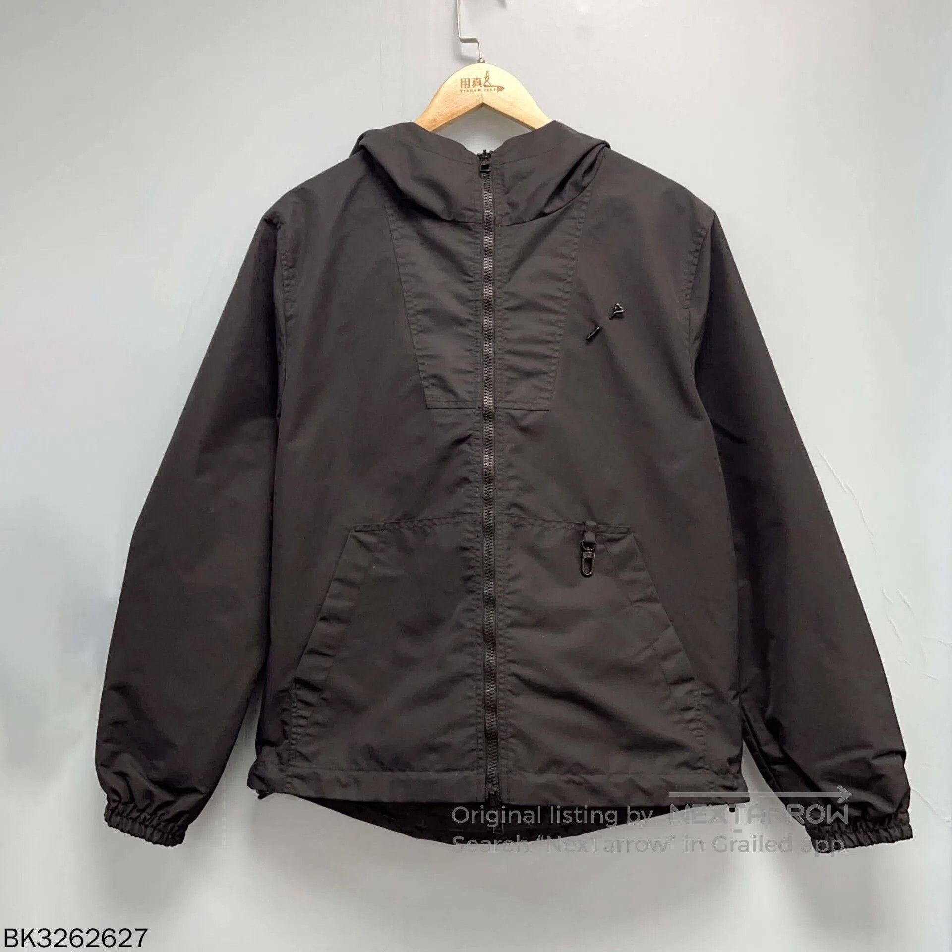 Louis Vuitton louis vuitton nylon hooded jacket 46. Size US S / EU 44-46 / 1 - 1 Thumbnail
