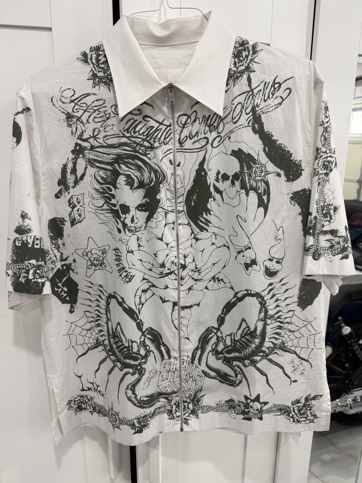 Givenchy Givenchy LA Tattoo Zip Up Poplin Shirt Size US L / EU 52-54 / 3 - 1 Thumbnail