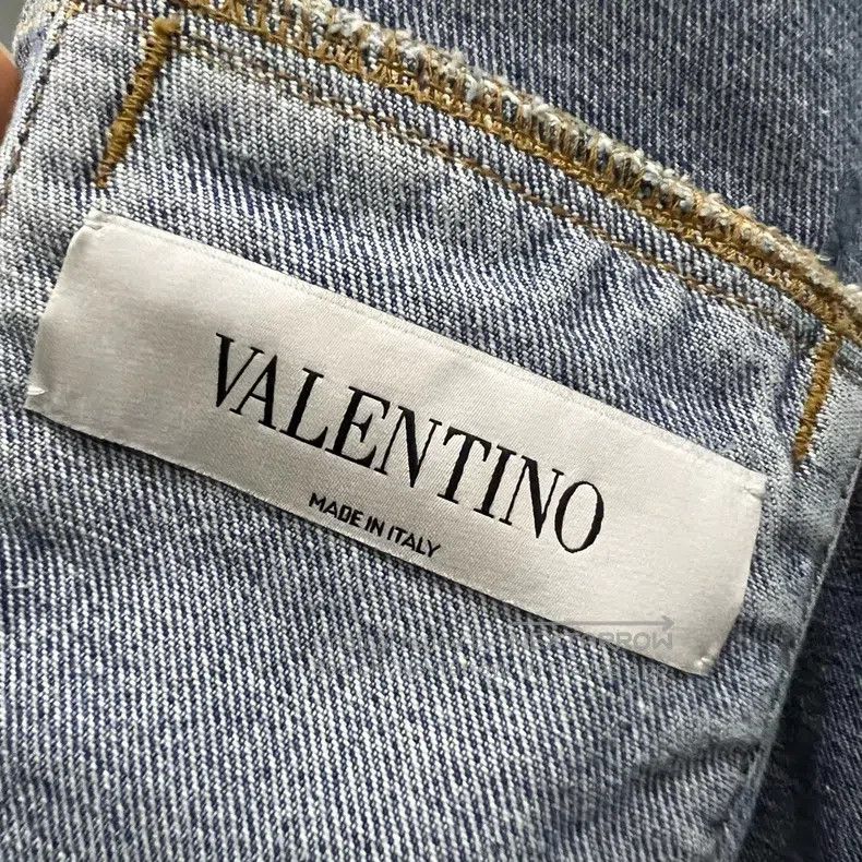 Valentino Valentino Denim jacket with large logo print Size US M / EU 48-50 / 2 - 3 Thumbnail
