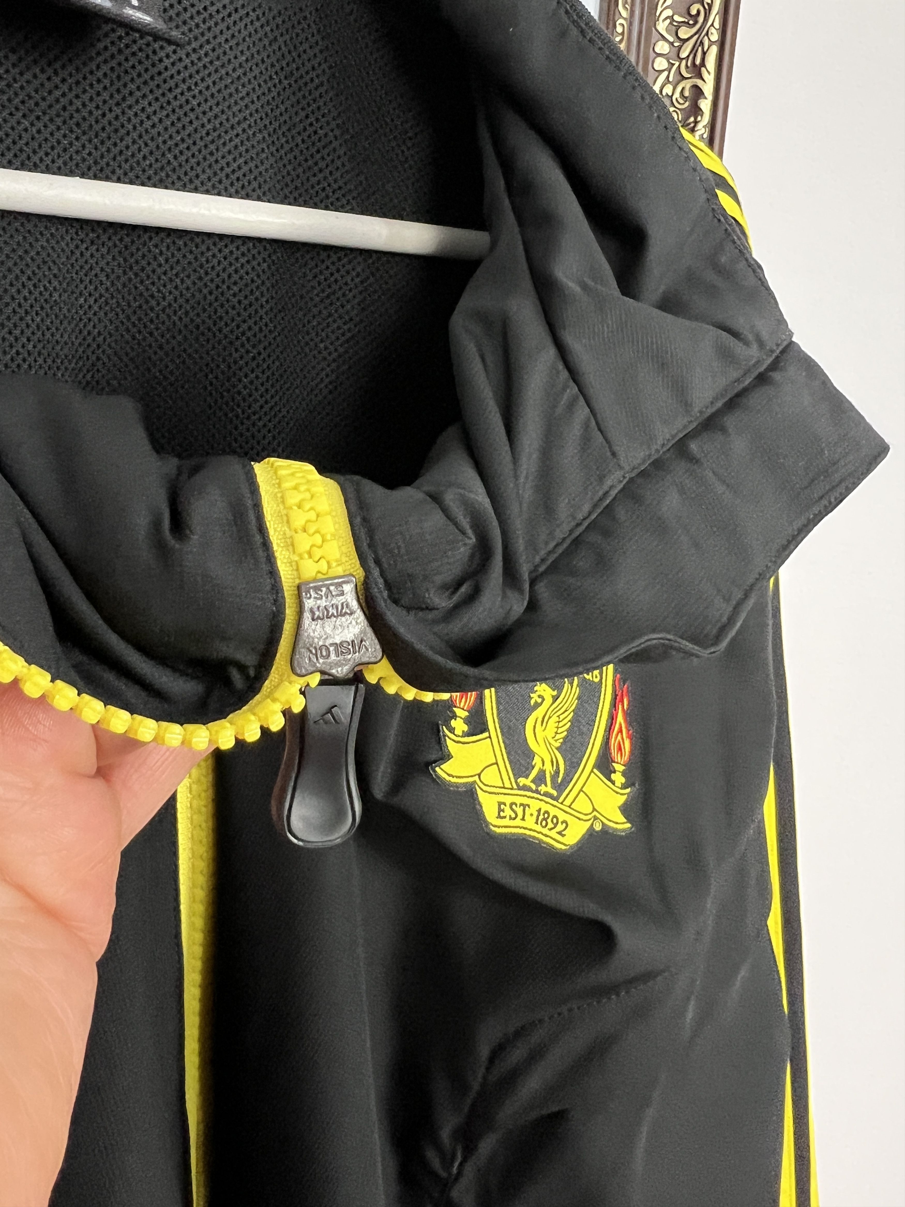 Adidas Liverpool Football Jacket Soccer Track Top Windbreaker Size US L / EU 52-54 / 3 - 4 Thumbnail