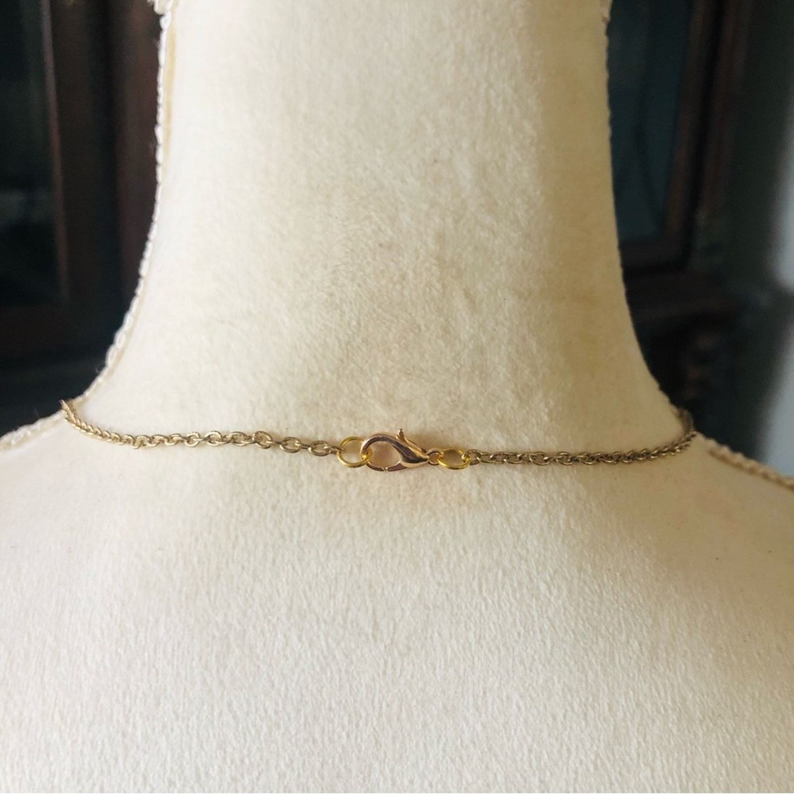Handmade Handcrafted gold wire cage genuine amethyst stone necklace Size ONE SIZE - 8 Thumbnail