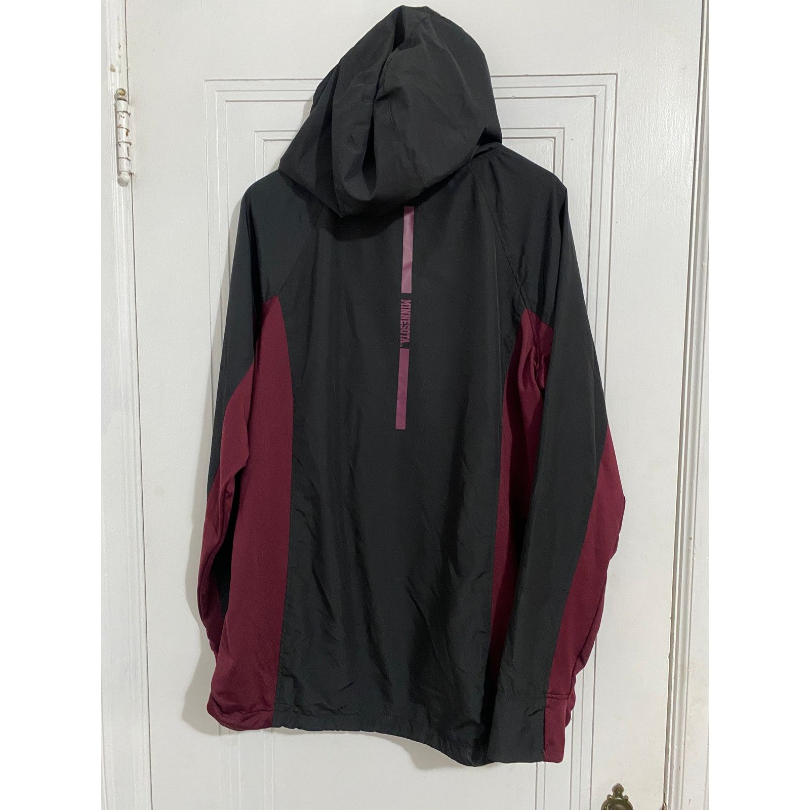 NCAA Minnesota Golden Gophers Women's Full-Zip Windbreaker Sz XL Size XL / US 12-14 / IT 48-50 - 4 Thumbnail