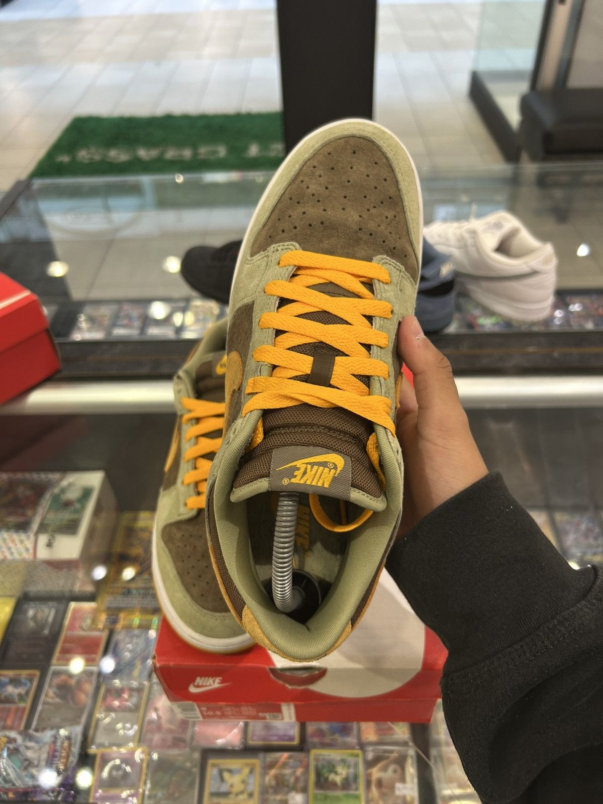 Nike Nike dunk dusty olive Size US 9 / EU 42 - 4 Thumbnail