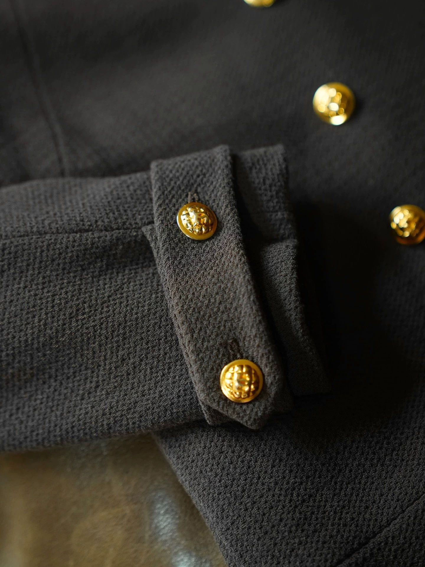 Chanel CHANEL Vintage Runway Olive Green Wool Suit Set 34/XS Size XS / US 0-2 / IT 36-38 - 6 Thumbnail