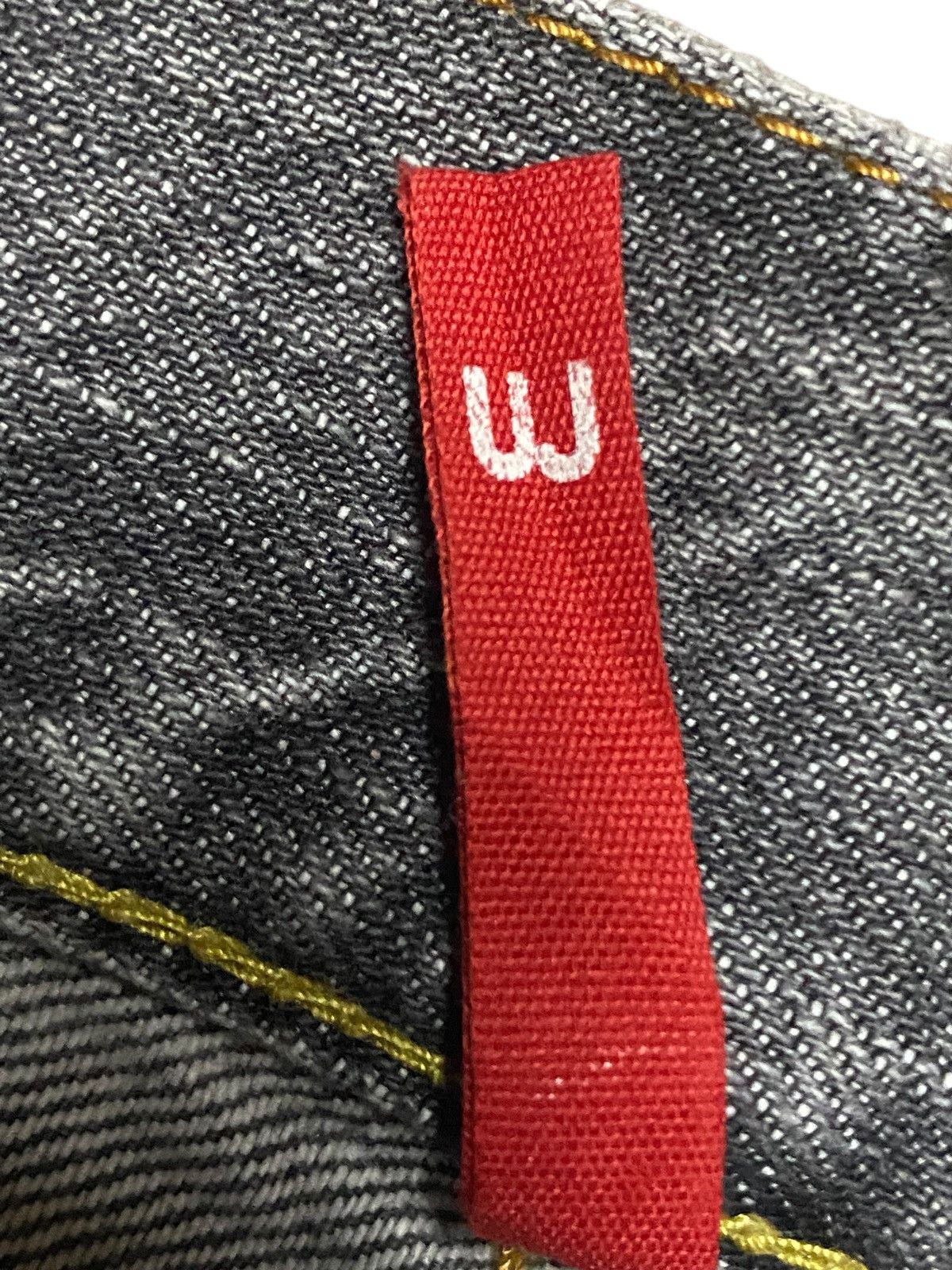 Japanese Brand Vintage Japanese Brand Uniqlo S002 Faded Wash Straight Fit Size US 35 - 12 Thumbnail