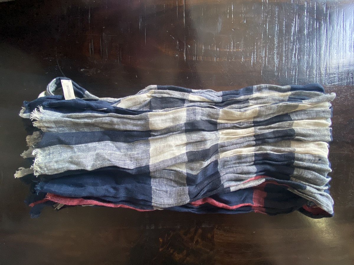 Burberry BURBERRY LIGHT SCARF :) Size ONE SIZE - 9 Thumbnail