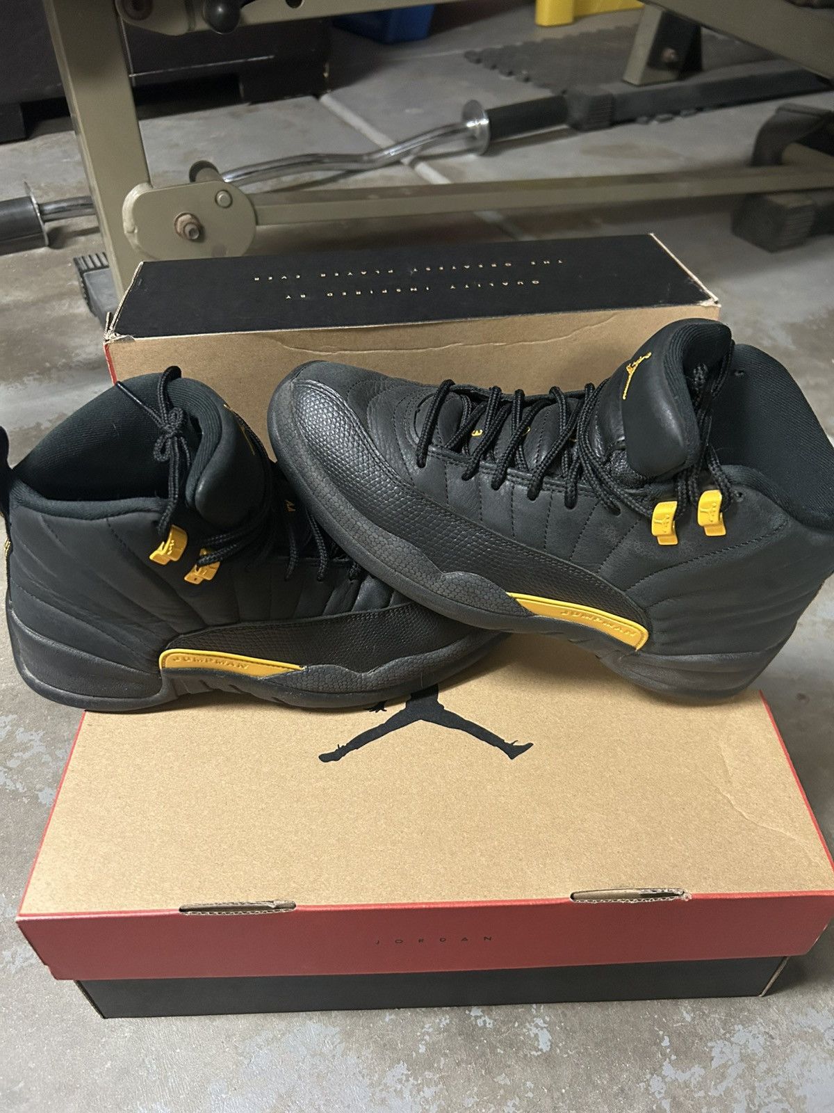 Jordan Brand × Nike Air Jordan 12 Black Taxi Size US 9 / EU 42 - 1 Thumbnail