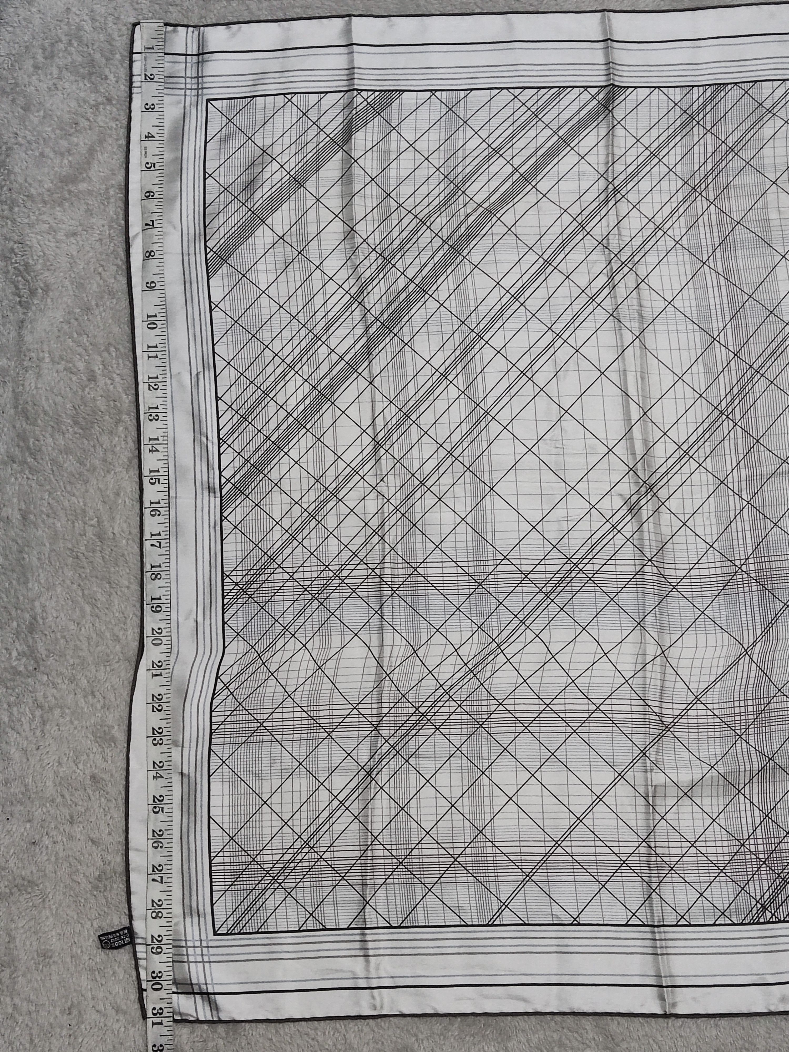 Pierre Cardin Pierre Cardin Neckerchief Black White Abstract Grid Design Size ONE SIZE - 8 Thumbnail