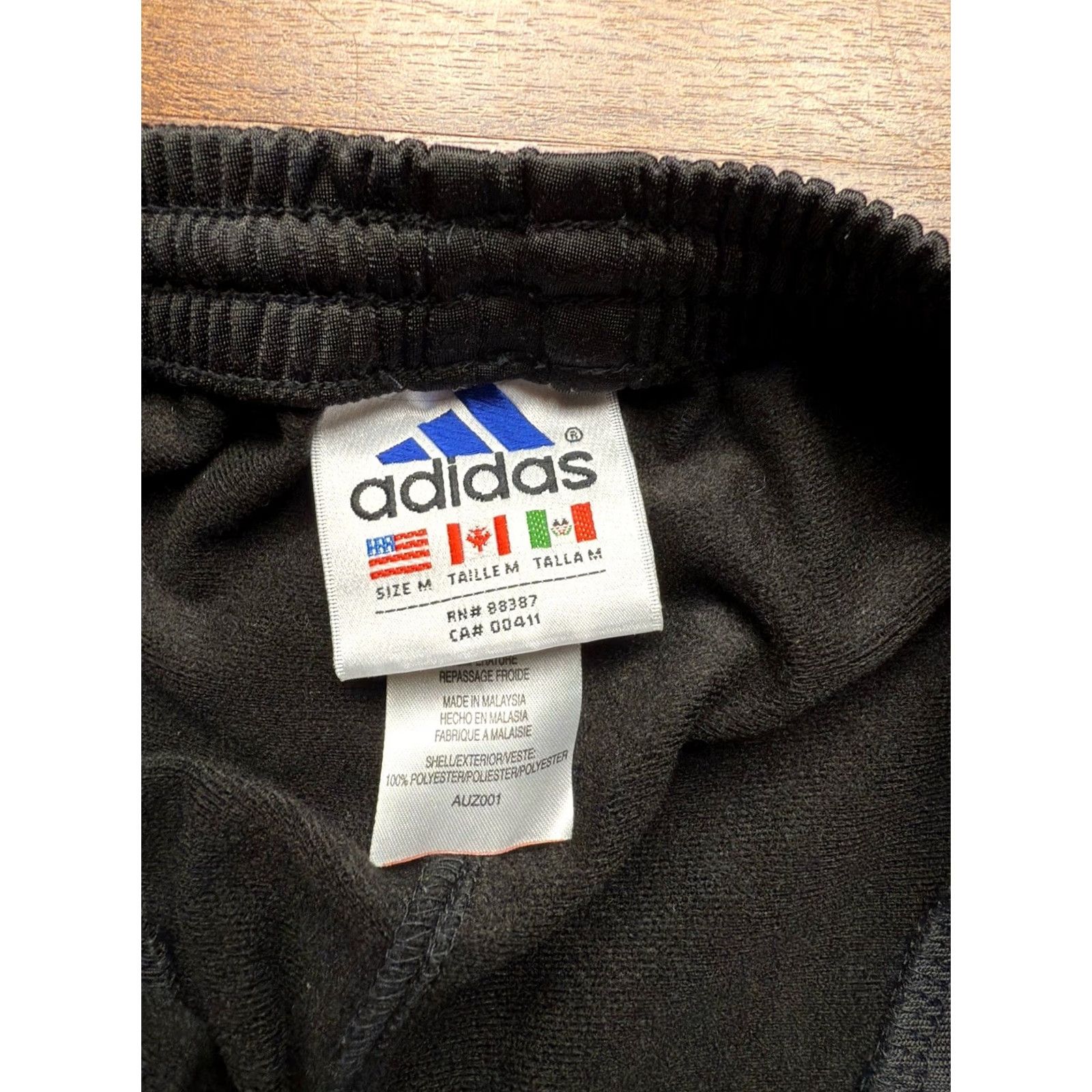 Adidas VINTAGE Adidas Track Pants Mens M 30 Inseam Black Green Tear Away Pockets Elastic Waist 90s Size US 31 - 7 Thumbnail