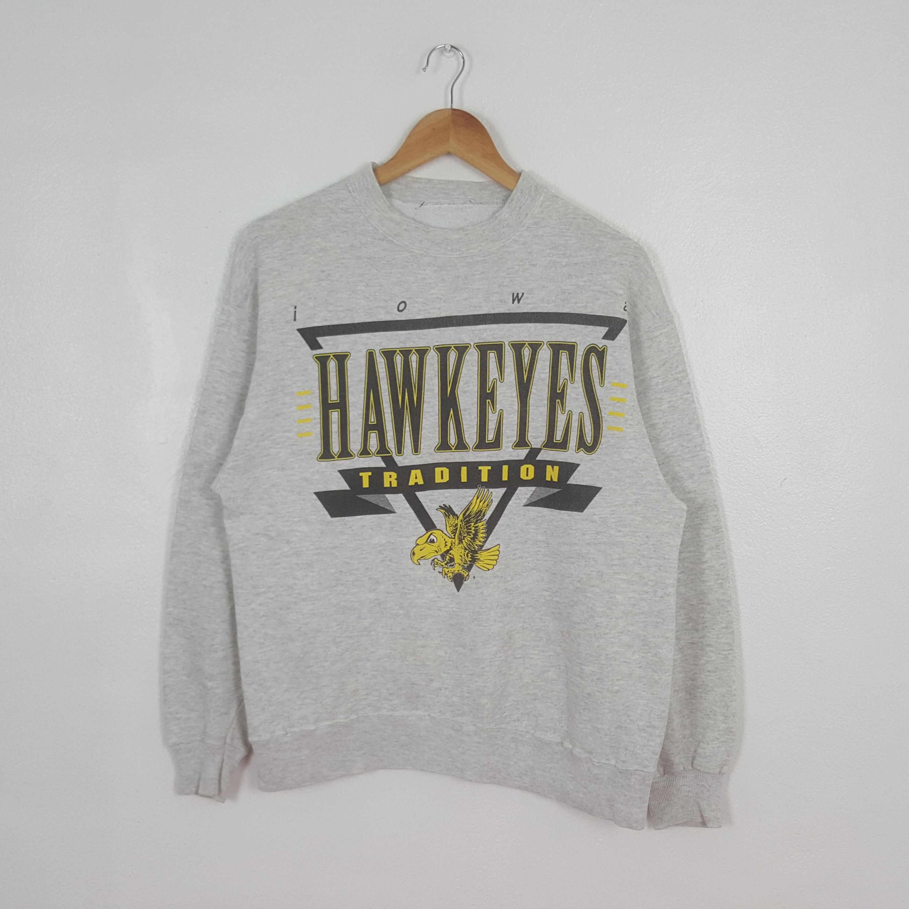 NFL Vintage Hawkeyes Tradition Football Team Sweatshirt C321N13 Size US S / EU 44-46 / 1 - 1 Thumbnail