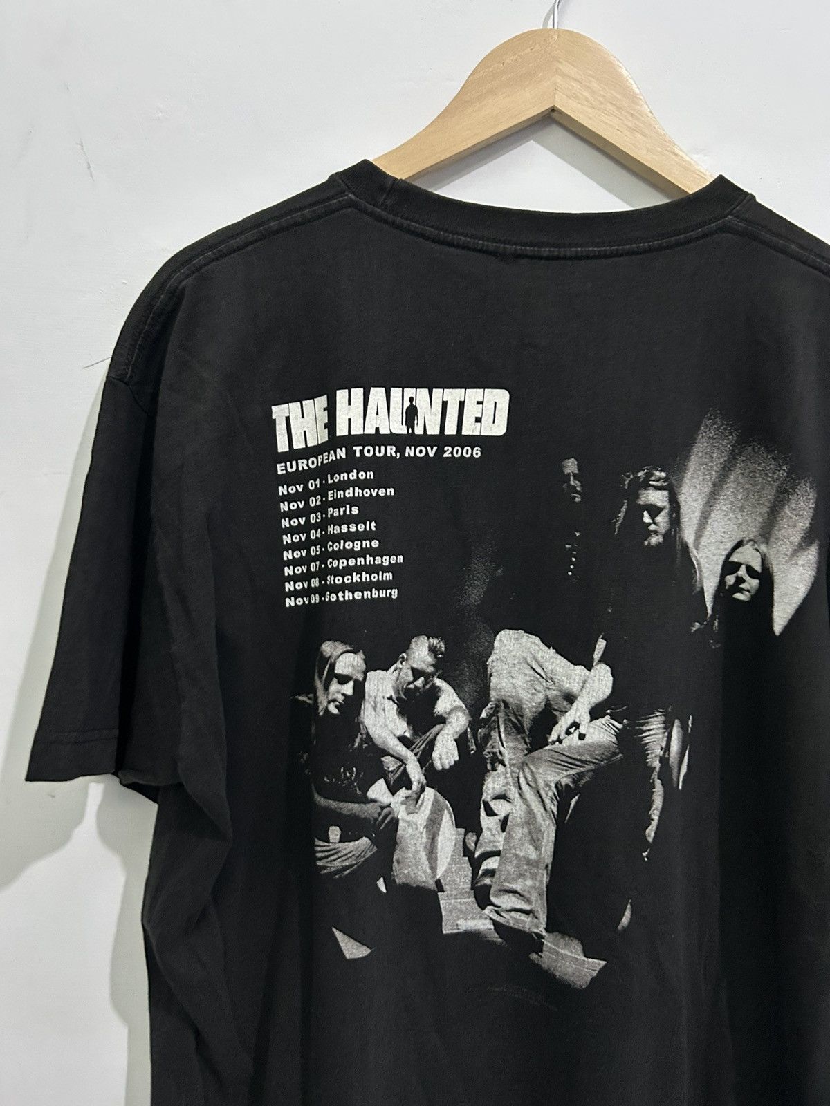 Band Tees 2006 The Haunted Swedish Heavy Metal Band Tshirt Size US XL / EU 56 / 4 - 5 Thumbnail