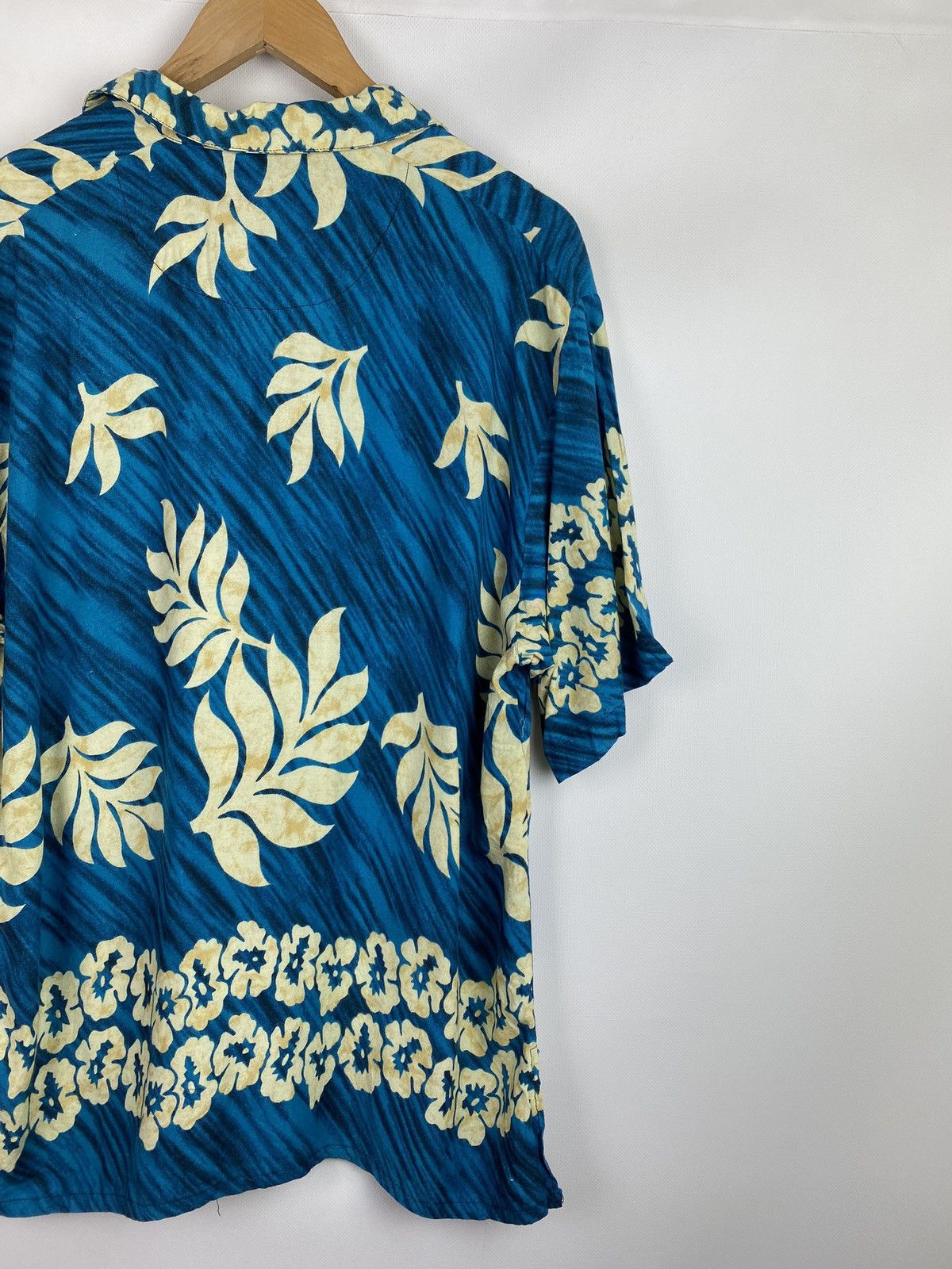 Vintage Vintage Hawaiian crazy shirt size L Size US L / EU 52-54 / 3 - 12 Thumbnail