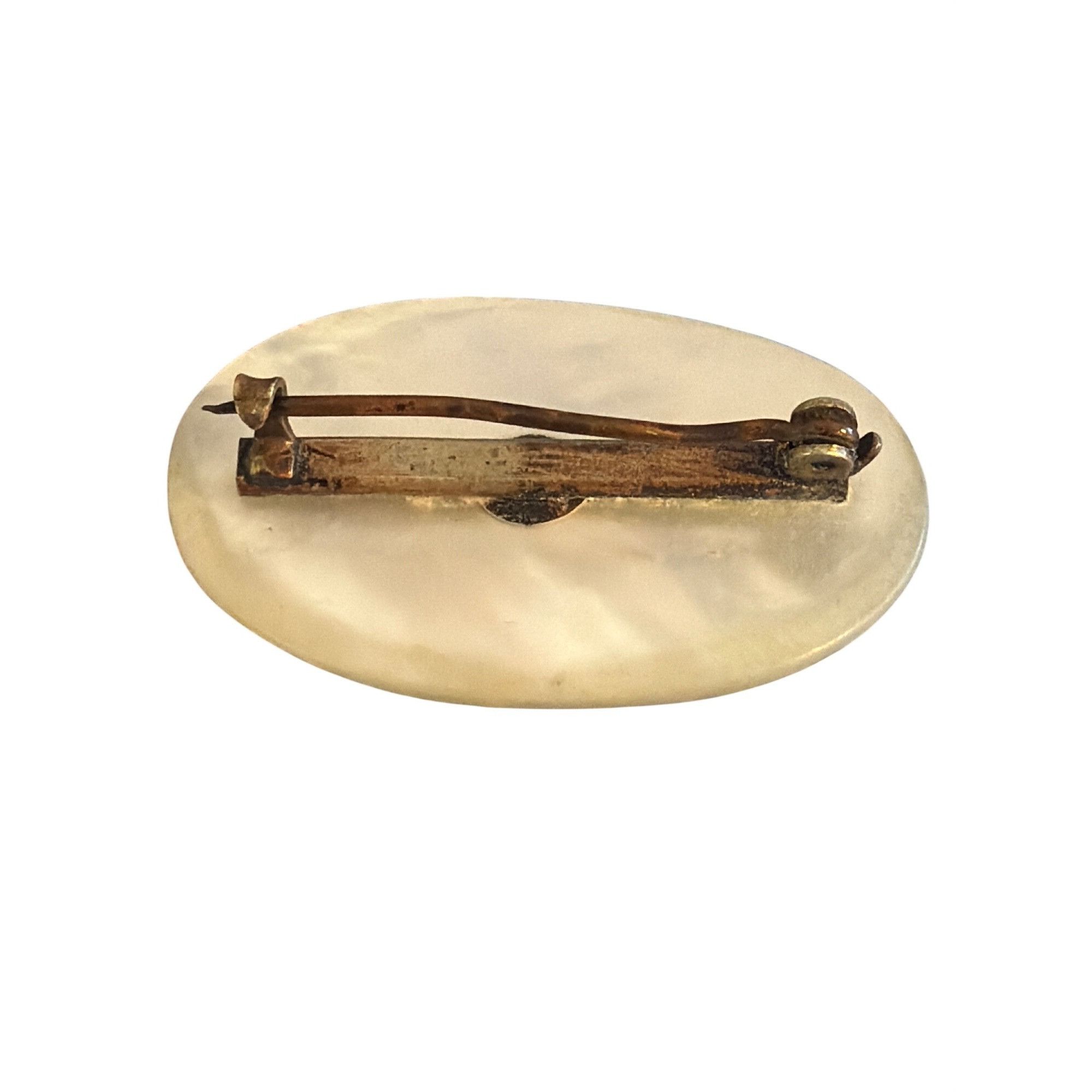 Other Vintage Mother Of Pearl Oval Brooch Pin Iridescent Elegant 1 Size ONE SIZE - 2 Thumbnail