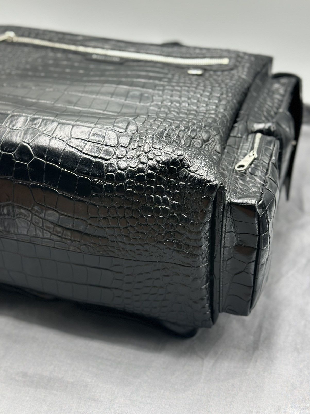 Balenciaga Balenciaga Black Croc Embossed Big Superbusy Sling Bag Size ONE SIZE - 7 Thumbnail