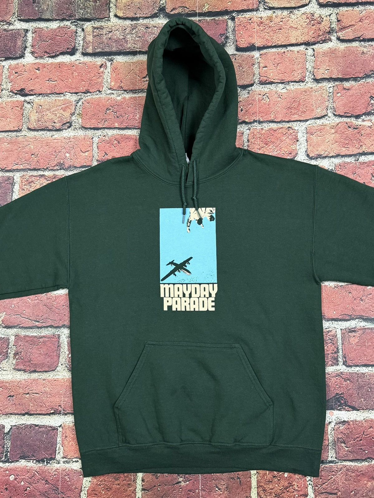Gildan Mayday Parade Sweatshirt Emo Band Merch Green Brace Yourself Size US M / EU 48-50 / 2 - 3 Thumbnail