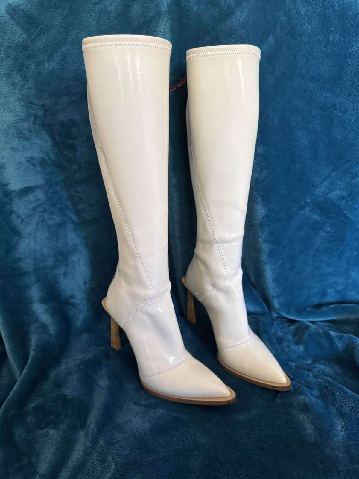 fendi colibri boots