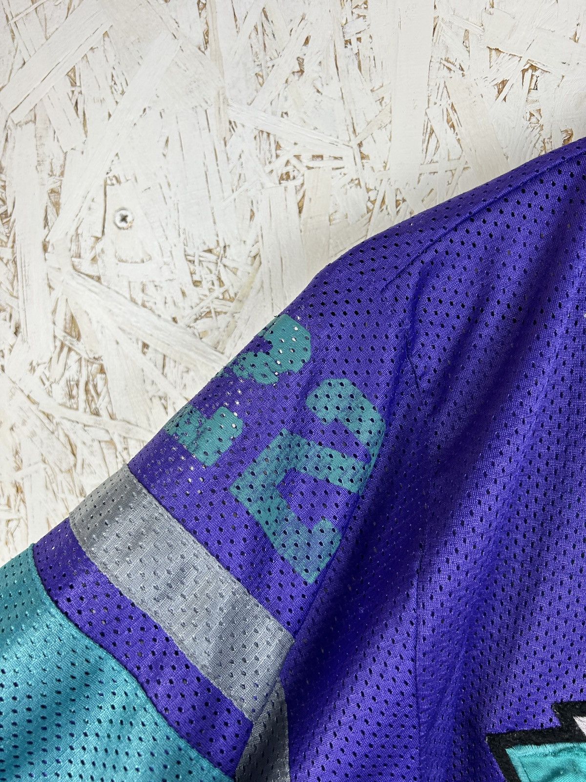 NHL 90s Anaheim Mighty Ducks NHL Hockey Retro Jersey Vintage Size US S / EU 44-46 / 1 - 5 Thumbnail