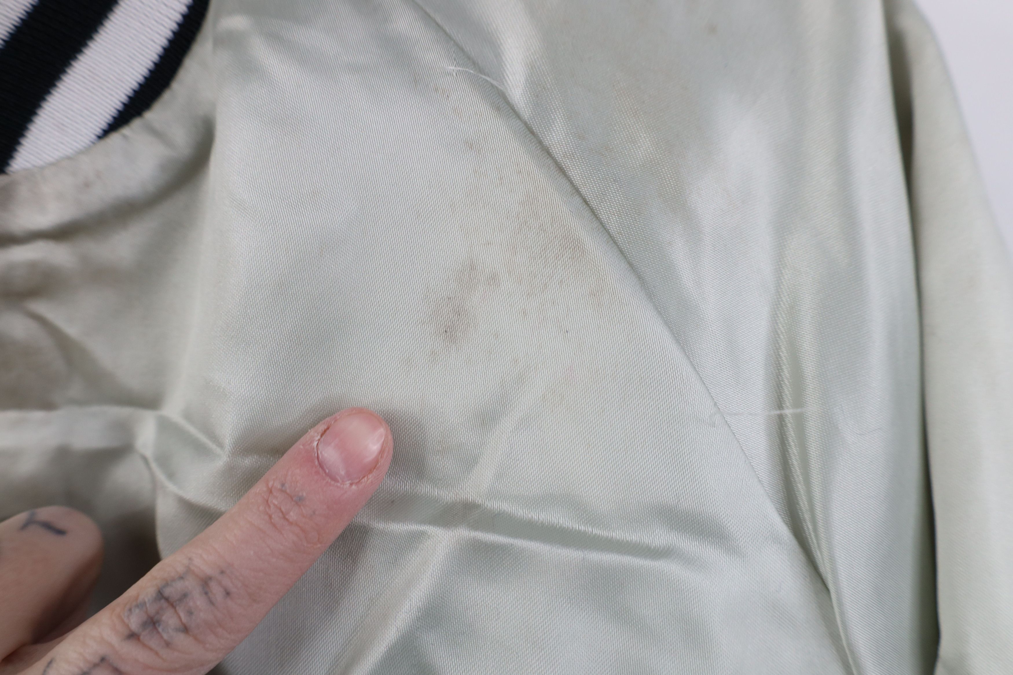 Vintage Vintage 80s Celotex Roofing Satin Bomber Jacket Silver USA Size US M / EU 48-50 / 2 - 5 Thumbnail