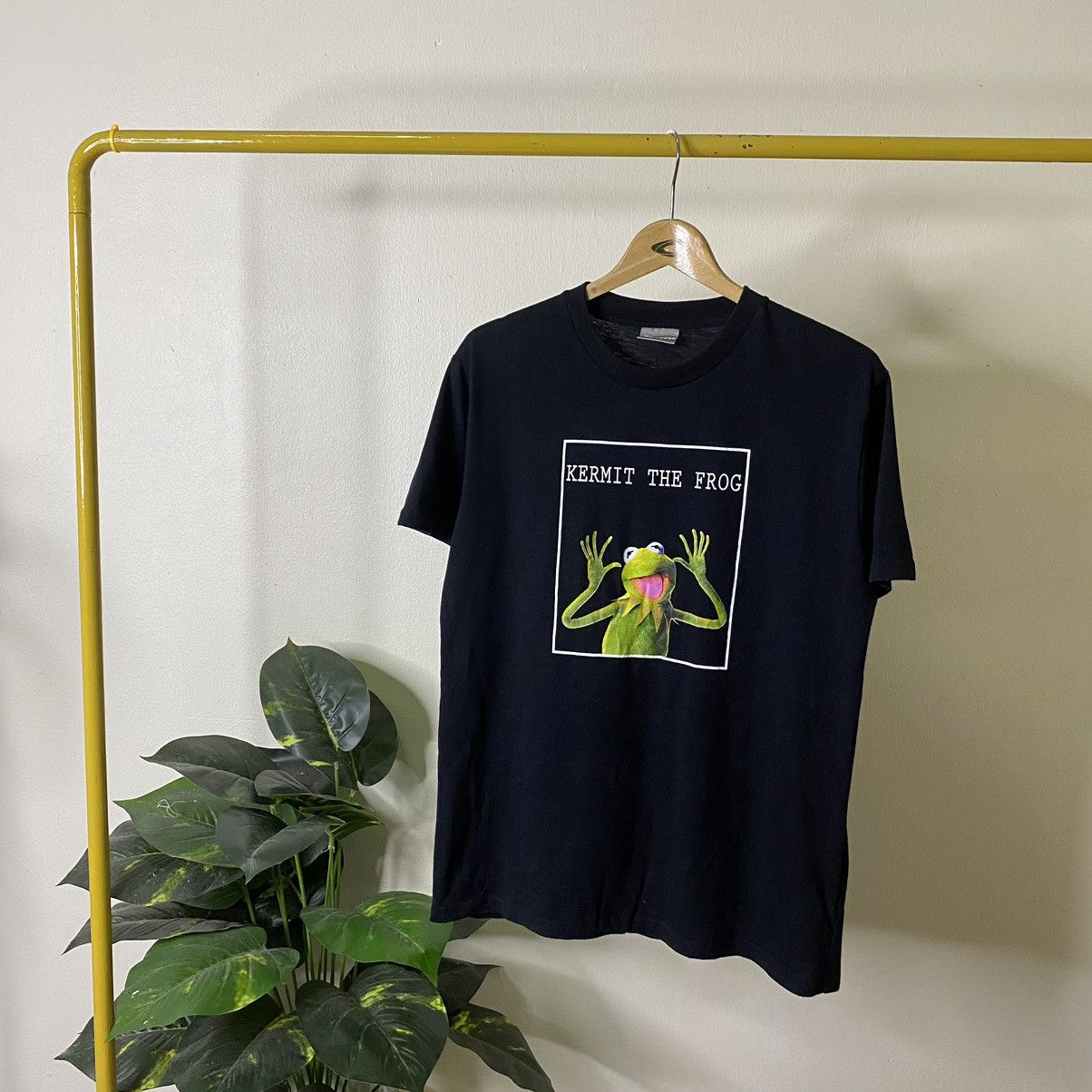 Disney Vintage Y2K Disney The Muppets Kermit The Frog Tee Size US M / EU 48-50 / 2 - 1 Thumbnail
