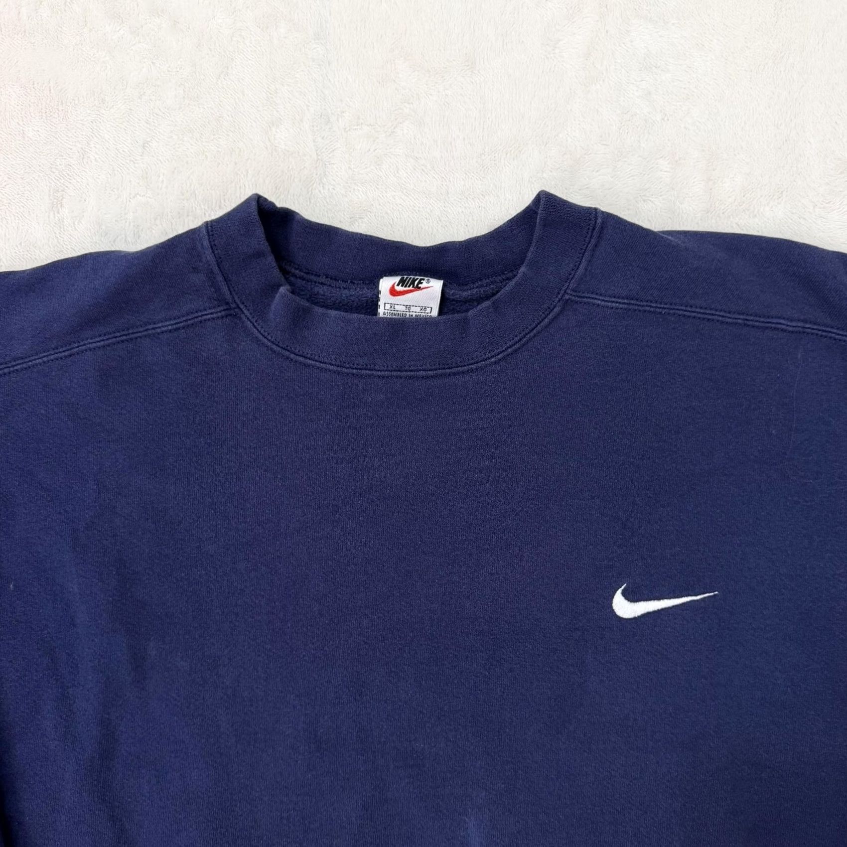 Nike VINTAGE Nike Sweatshirt Mens XL Blue Fleece Crewneck Pullover Swoosh Logo Size US XL / EU 56 / 4 - 2 Thumbnail