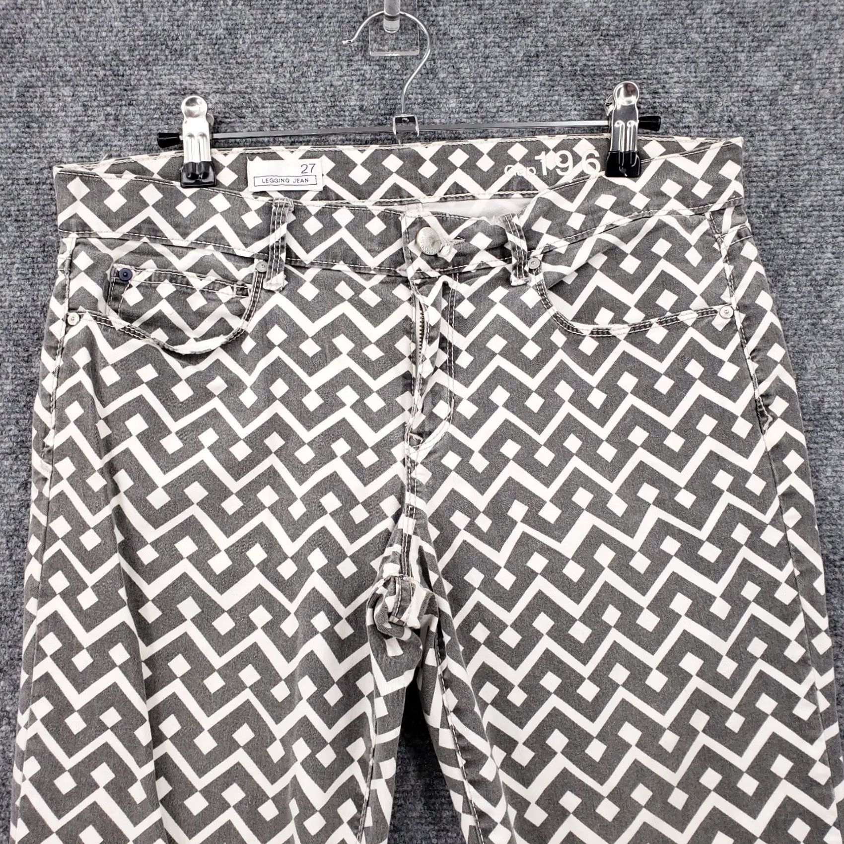 Gap Gap Jeans 1969 Mid-Rise Jegging Geometric Rinse Black White Denim Womens Size 27 Short Description: Vintage? No Size 27" / US 4 / IT 40 - 6 Thumbnail