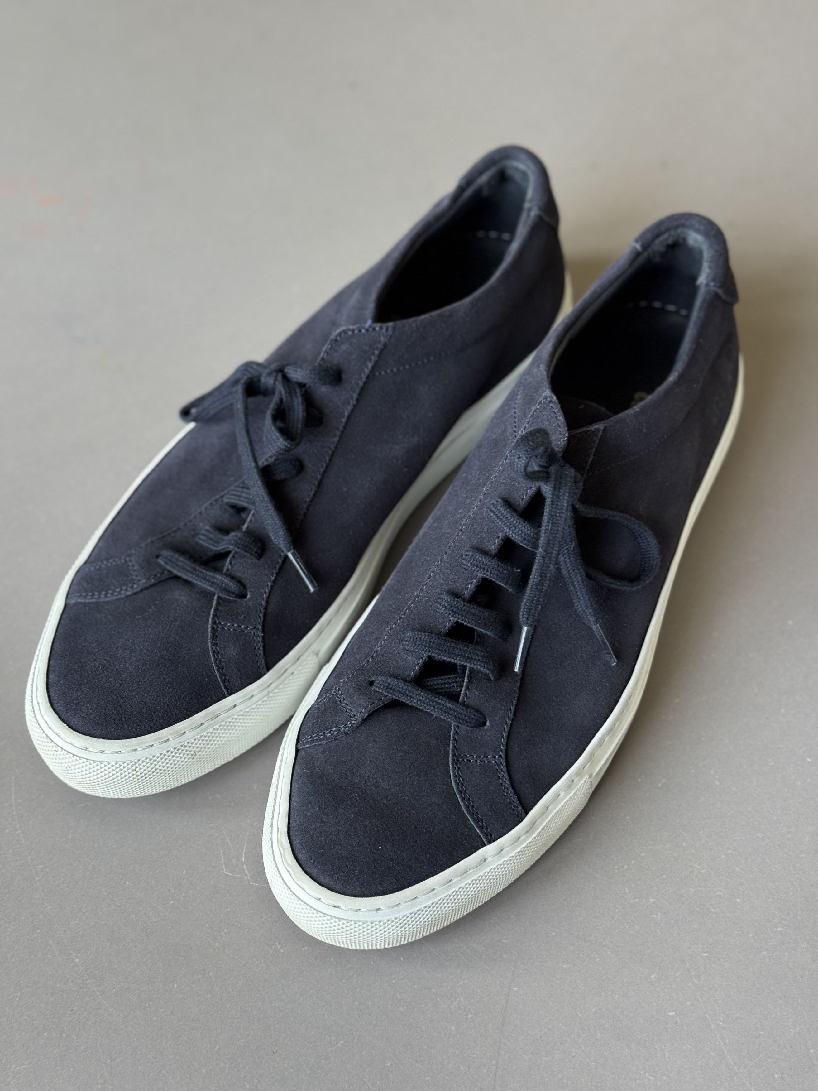 Common Projects Achilles Low Suede Size US 8 / EU 41 - 1 Thumbnail