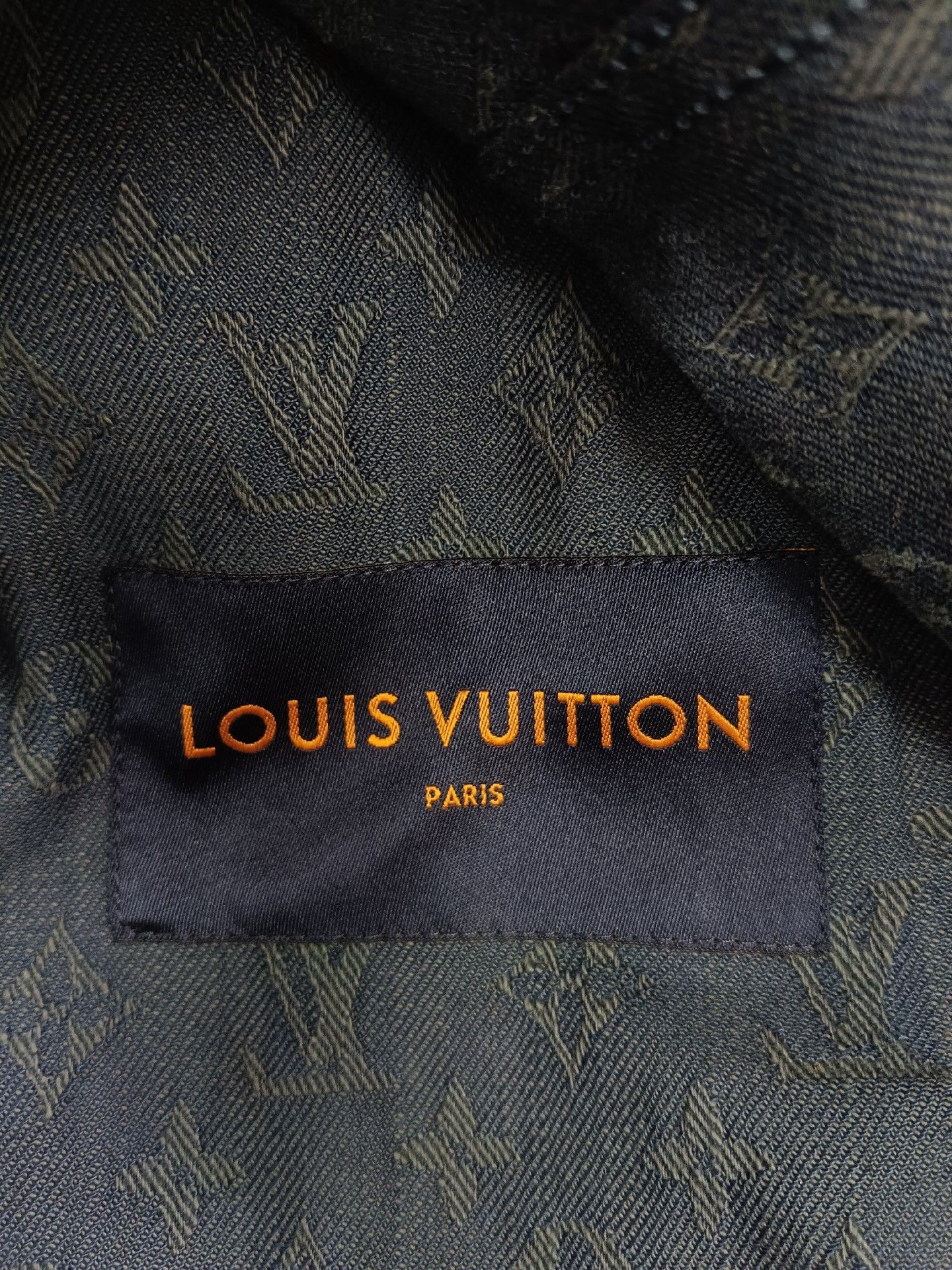Louis Vuitton Louis Vuitton full logo denim jacket Nextarrow-2412 Size US M / EU 48-50 / 2 - 3 Thumbnail