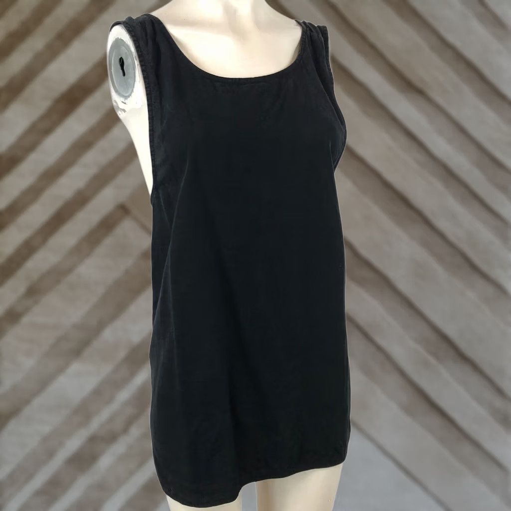 Vintage 10 TREE- WOMEN'S XL BLACK SLEEVELESS ROUND NECK TENCEL TOP Size XL / US 12-14 / IT 48-50 - 1 Thumbnail