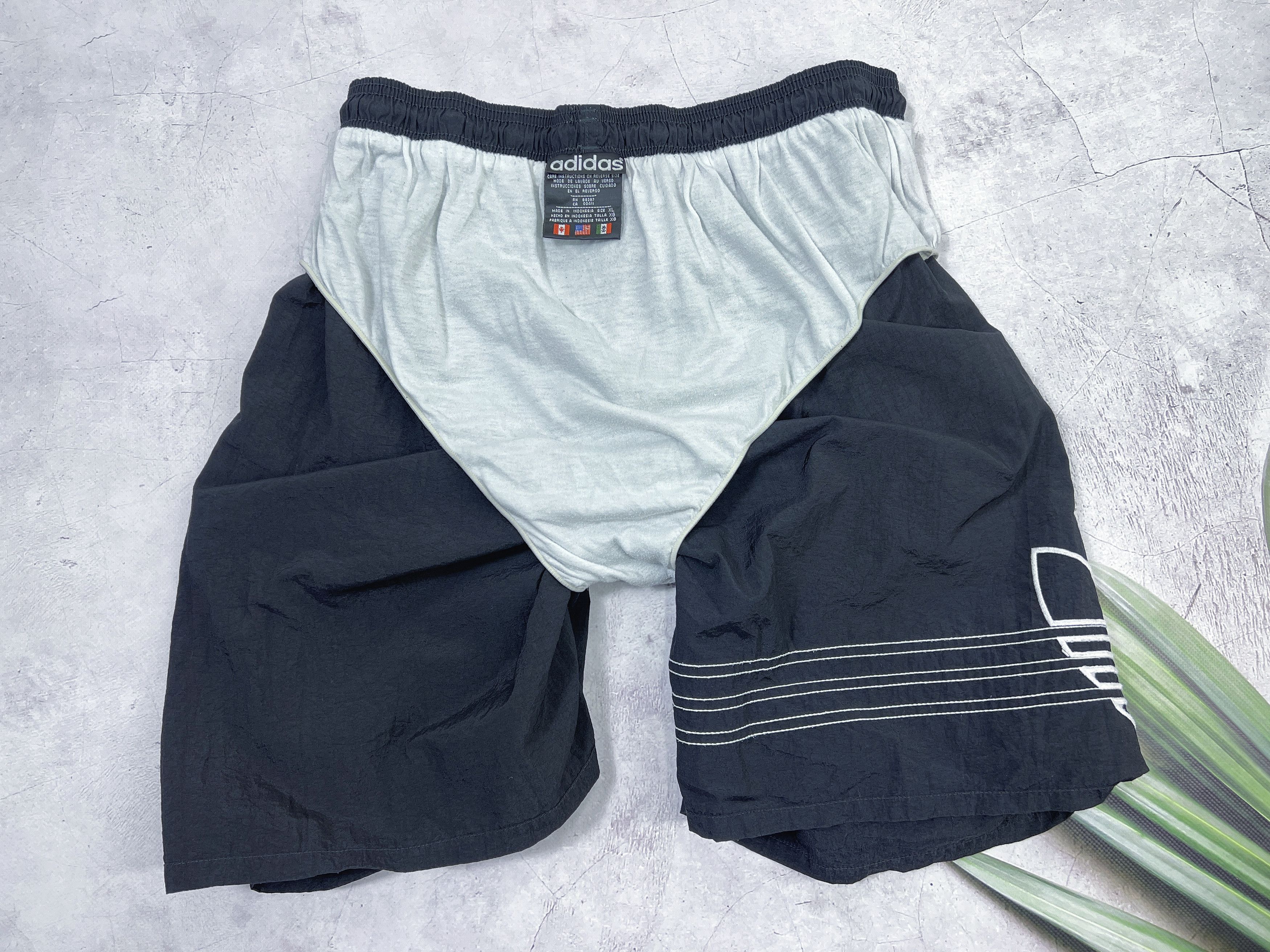 Adidas × Vintage 90s Adidas Shorts Crumpled Nylon Big Embroidered Size US 36 / EU 52 - 13 Thumbnail