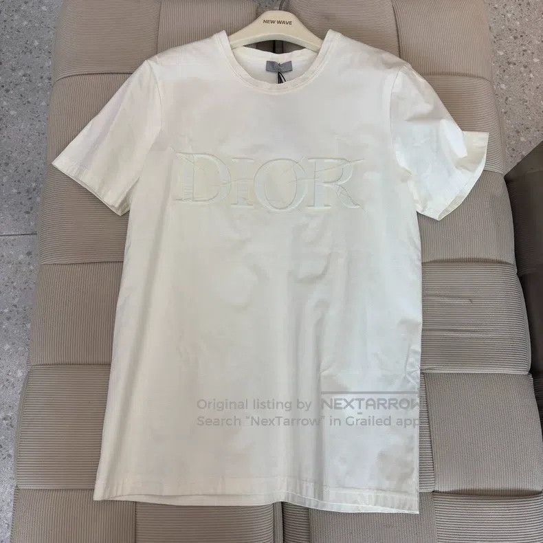 Dior Dior Co-branded white short sleeves Size US S / EU 44-46 / 1 - 1 Thumbnail