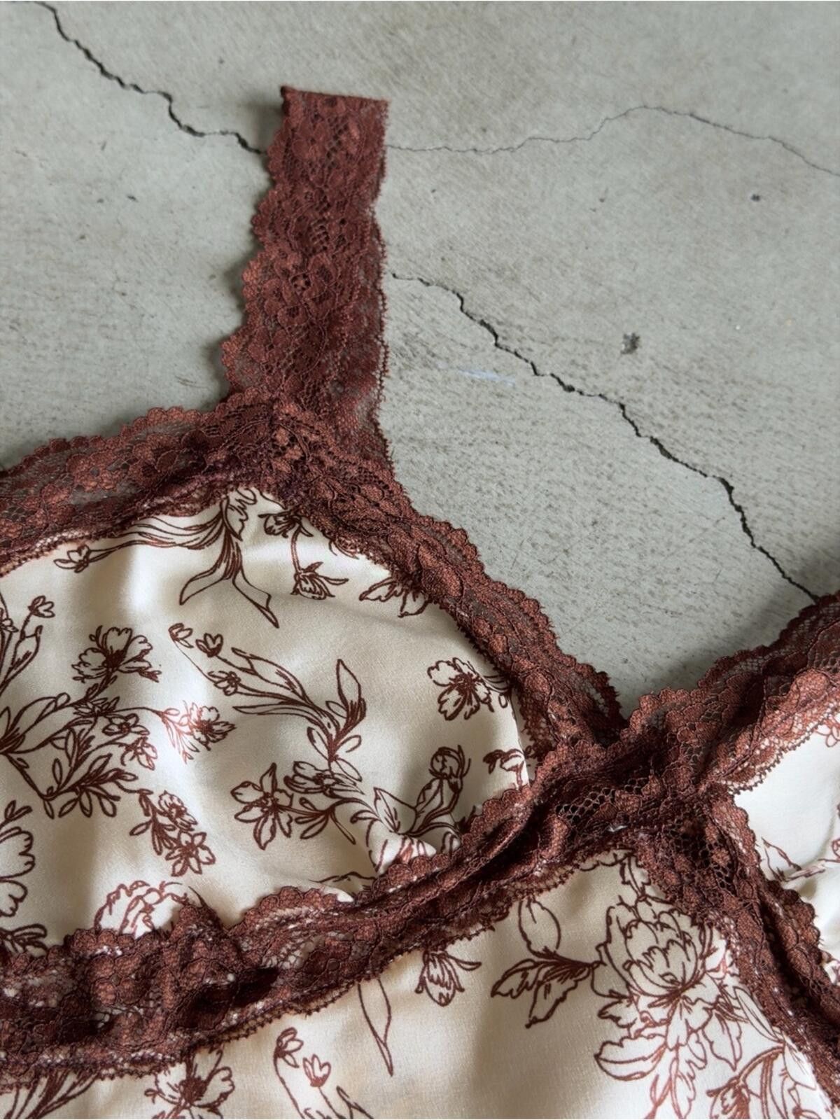 REVOLVE Thirty Thirty / Floral Lace Cami Top / Cream Brown Size S / US 4 / IT 40 - 4 Thumbnail