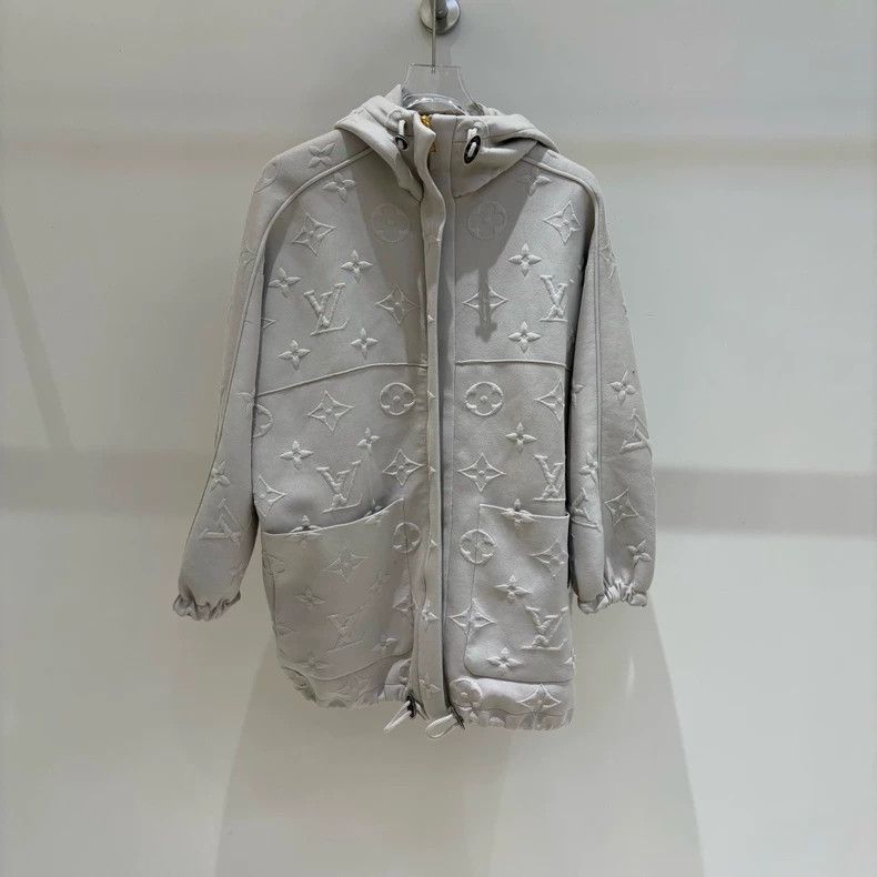 Louis Vuitton Louis Vuitton 24ss presbyopic full-print leather logo jack Size US XS / EU 42 / 0 - 1 Thumbnail