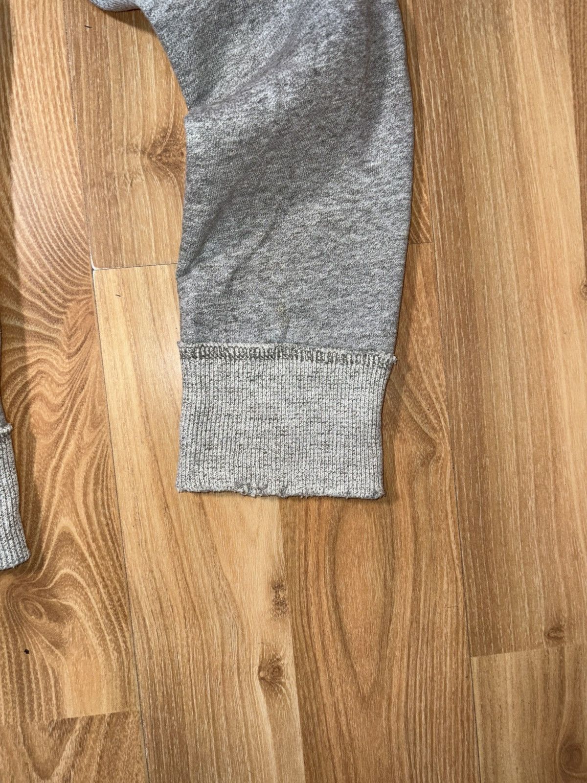 Abercrombie & Fitch Vintage Abercrombie& Fitch Distressed MuscleFit ZipUp Hoodie Size US S / EU 44-46 / 1 - 5 Thumbnail