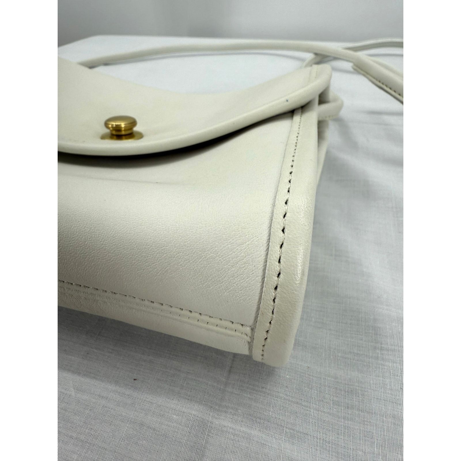 Coach Vintage COACH Chrystie Crossbody Bag in Bone 9892 Size ONE SIZE - 10 Thumbnail
