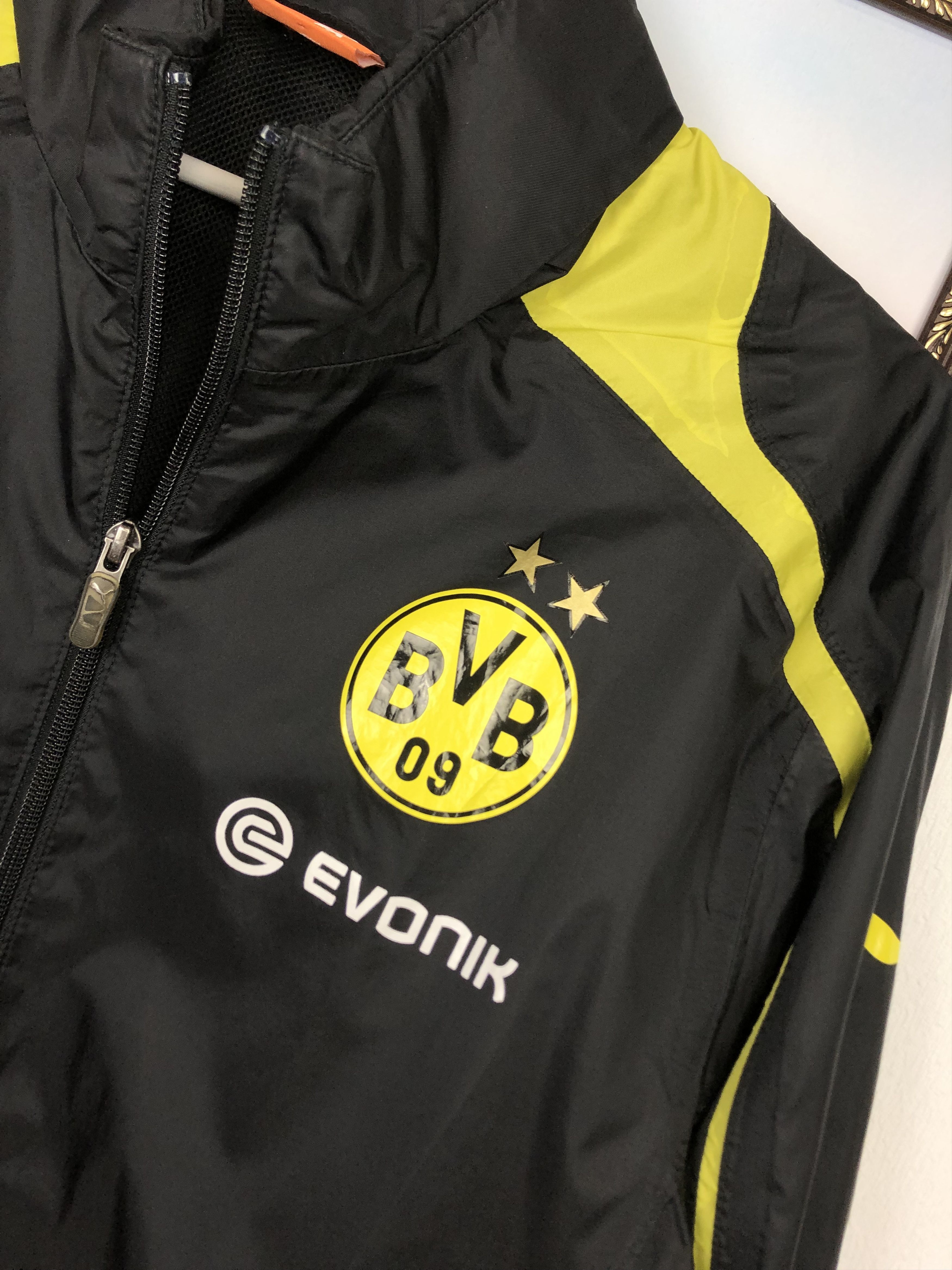 Puma Vintage Puma Borussia Dortmund Football Jacket Train Soccer Size US M / EU 48-50 / 2 - 3 Thumbnail