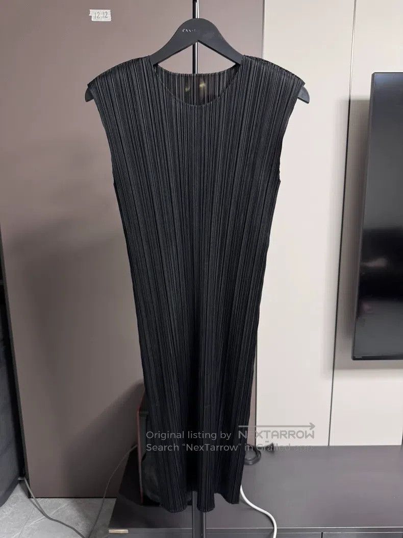 Issey Miyake Issey Miyake Black Dress Size L / US 10 / IT 46 - 1 Thumbnail