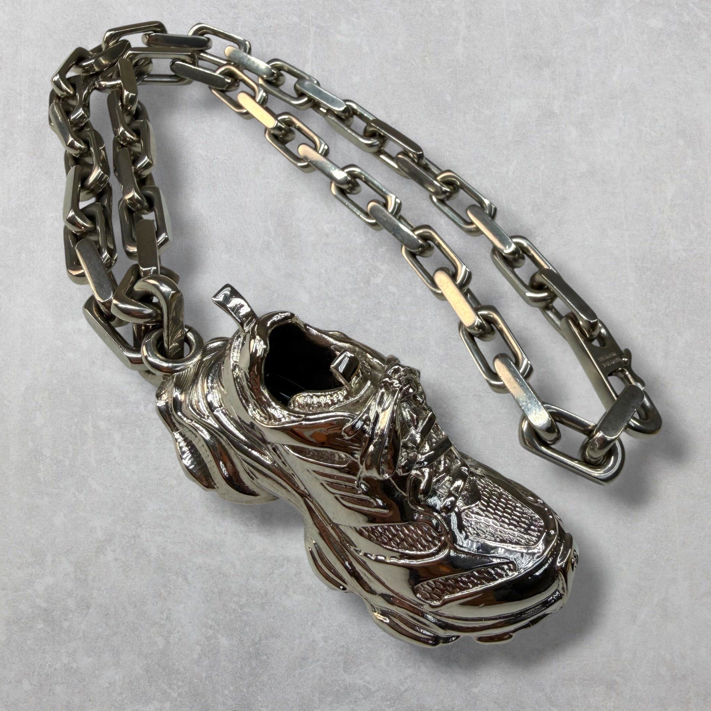 Balenciaga Balenciaga Cargo Sneaker Necklace Size ONE SIZE - 1 Thumbnail
